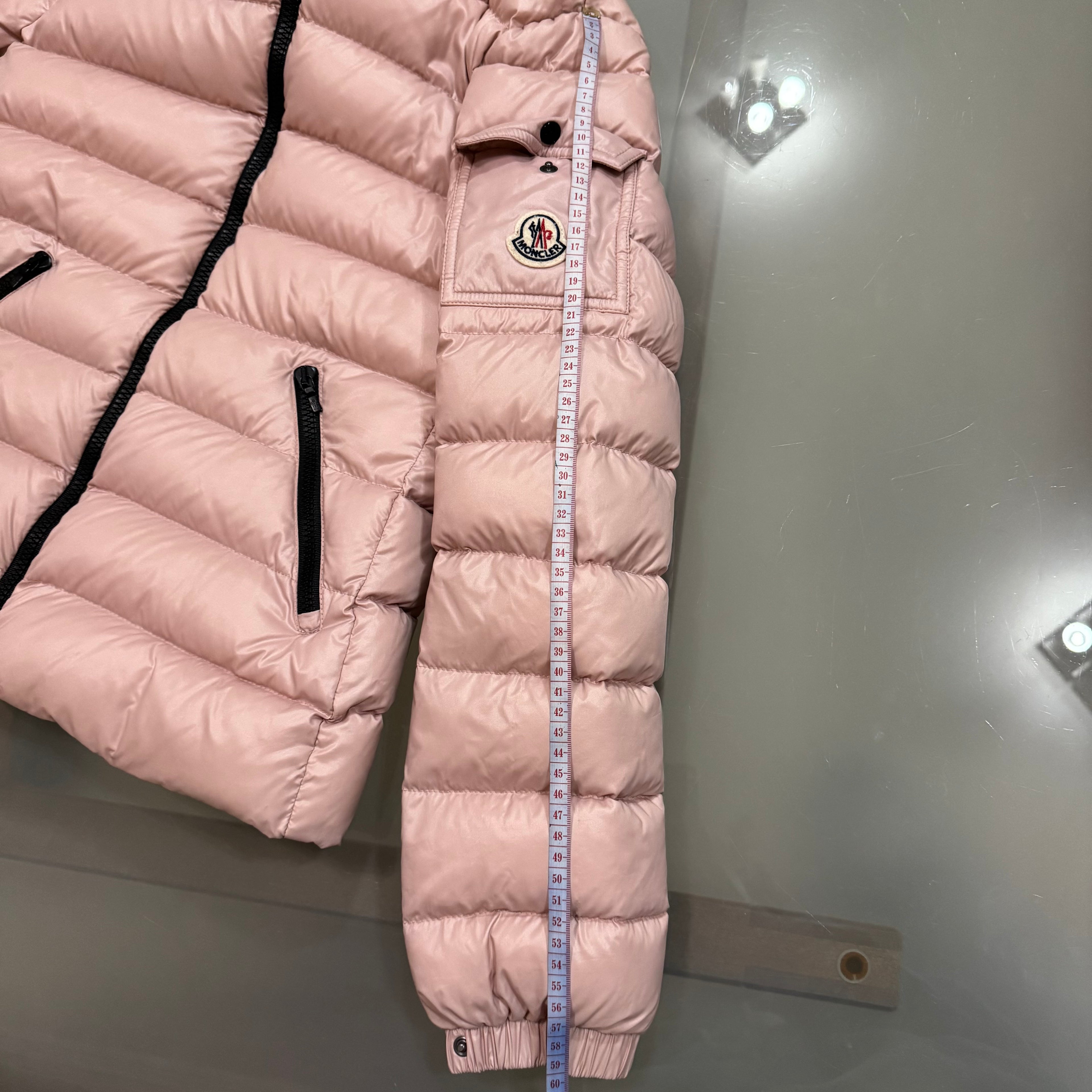 Moncler S