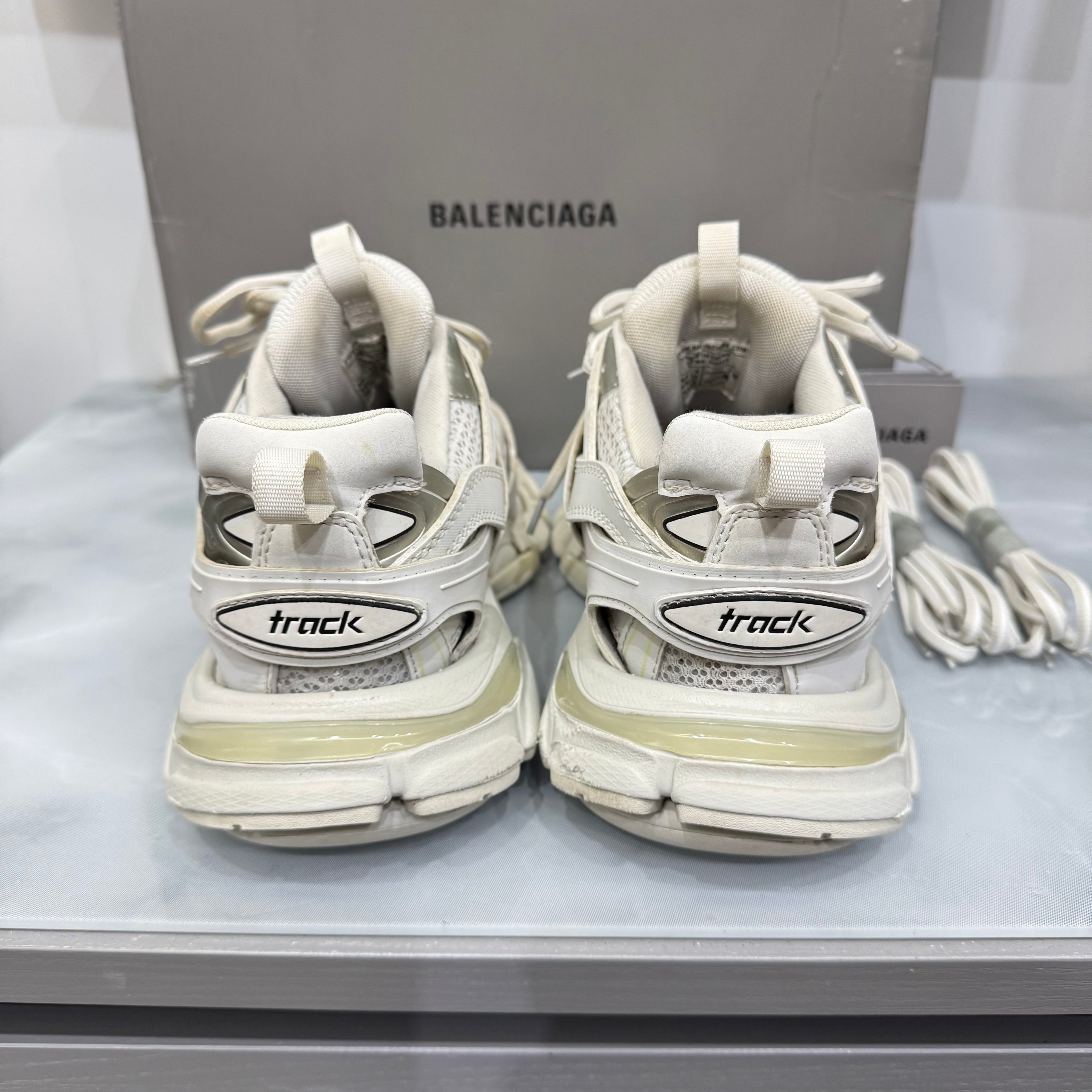 Balenciaga Track 40