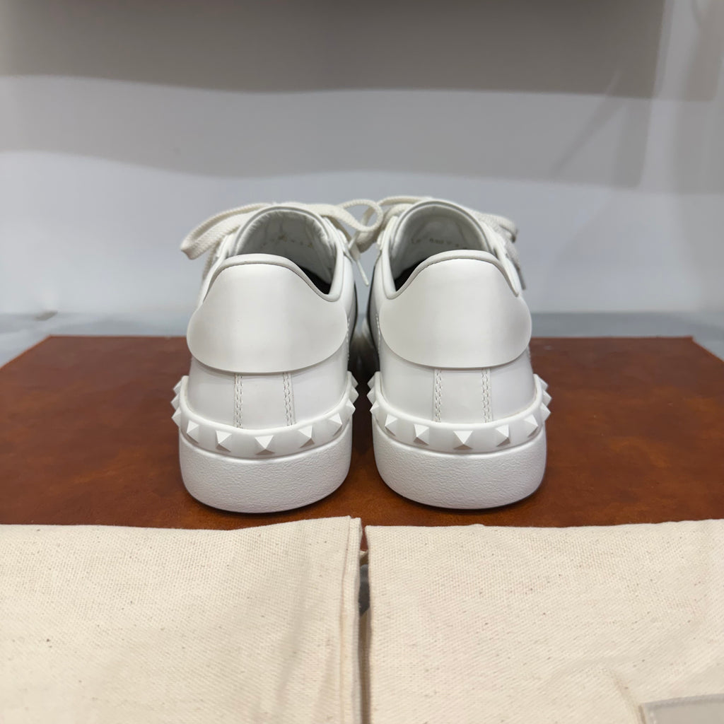 Valentino Garavani, Open, 42