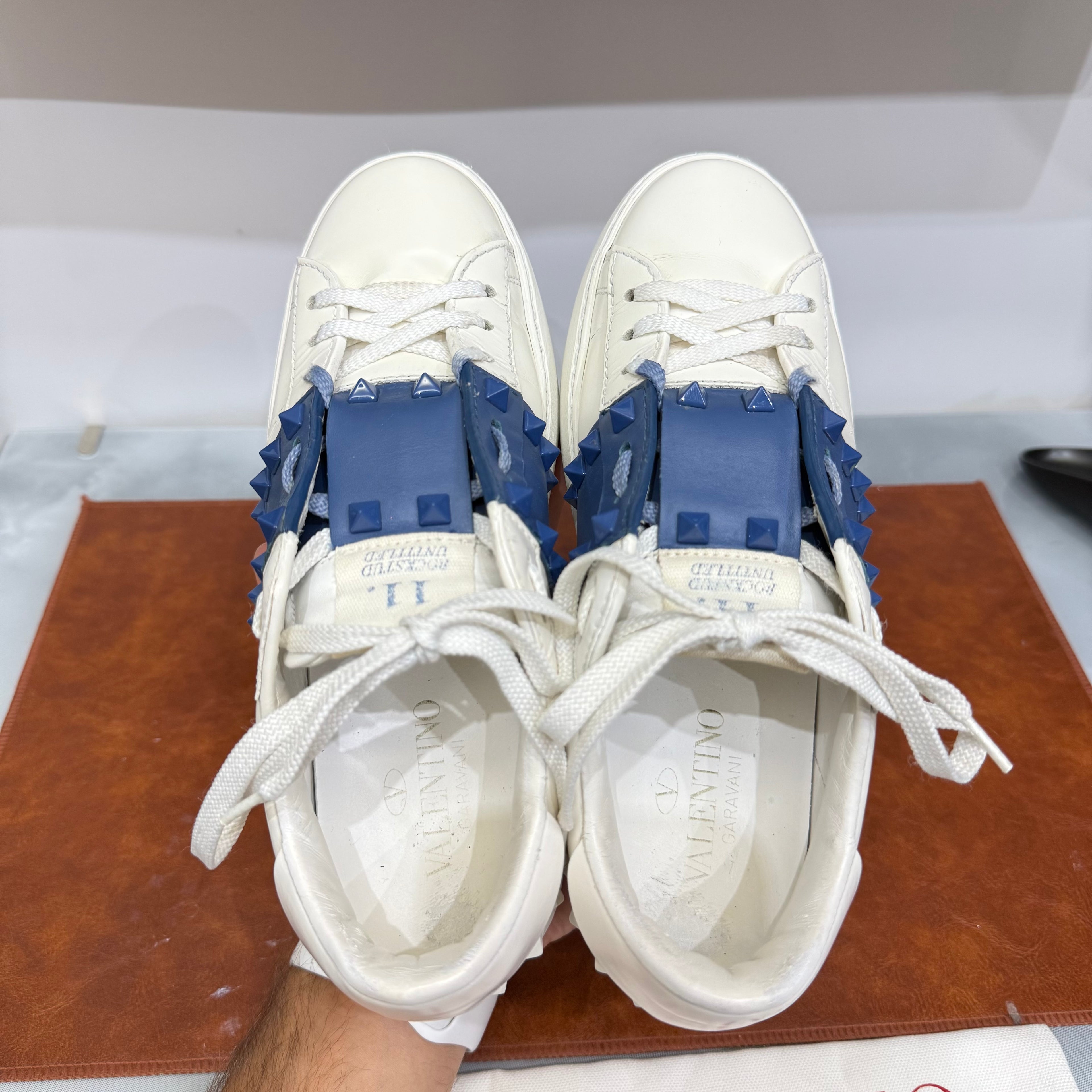 Valentino Garavani, Untitled, 36
