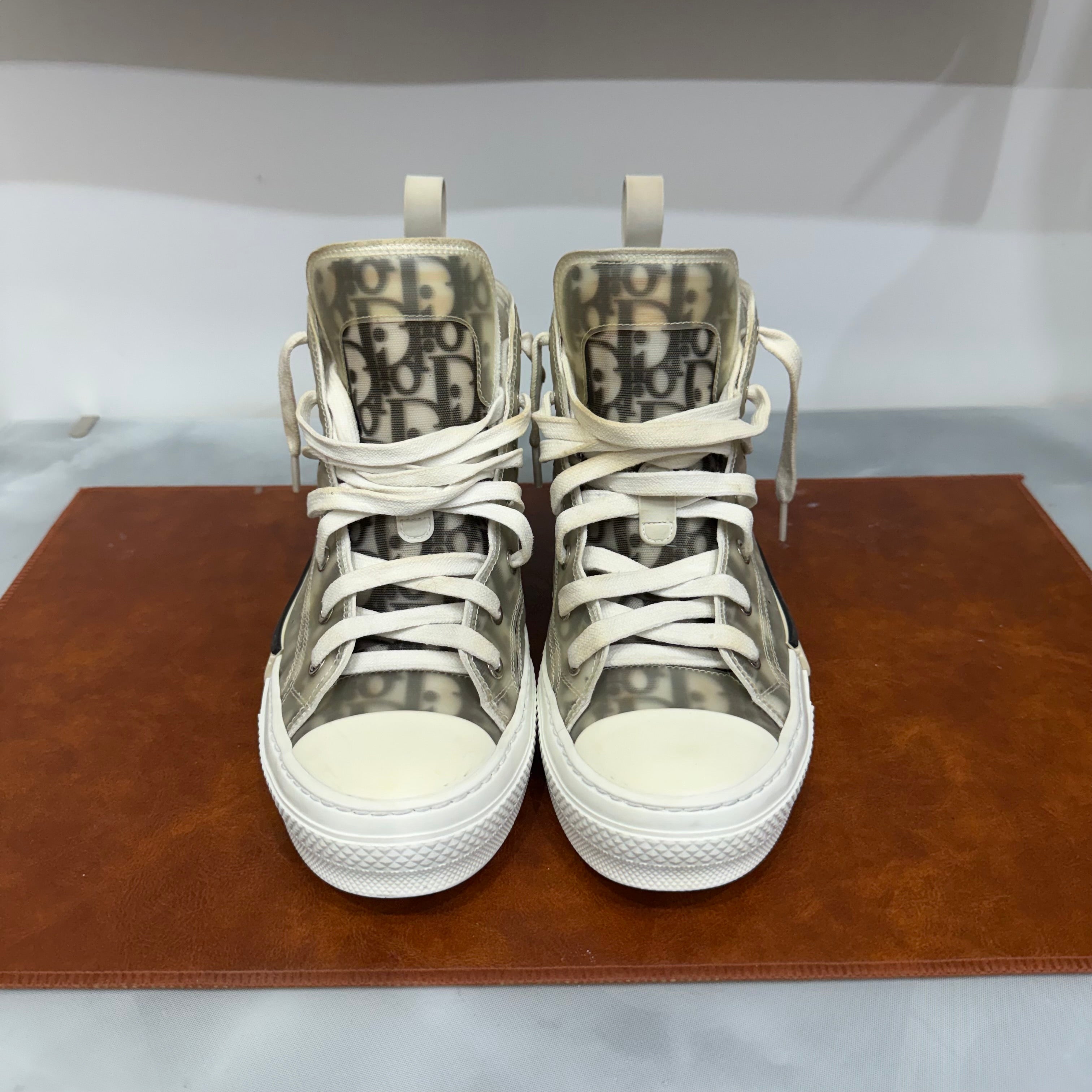 Christian Dior, B23, 37