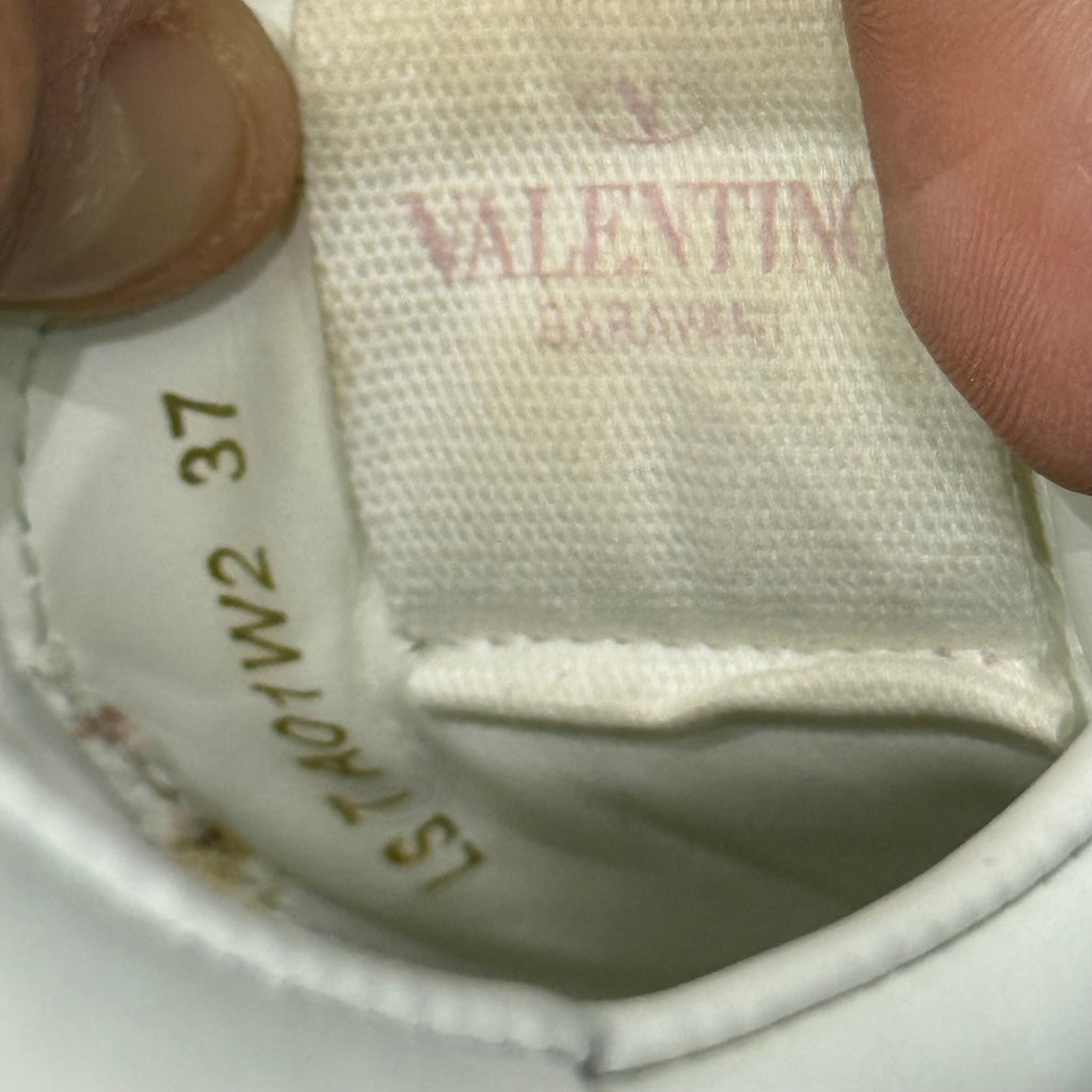 Valentino Garavani, Untitled, 37