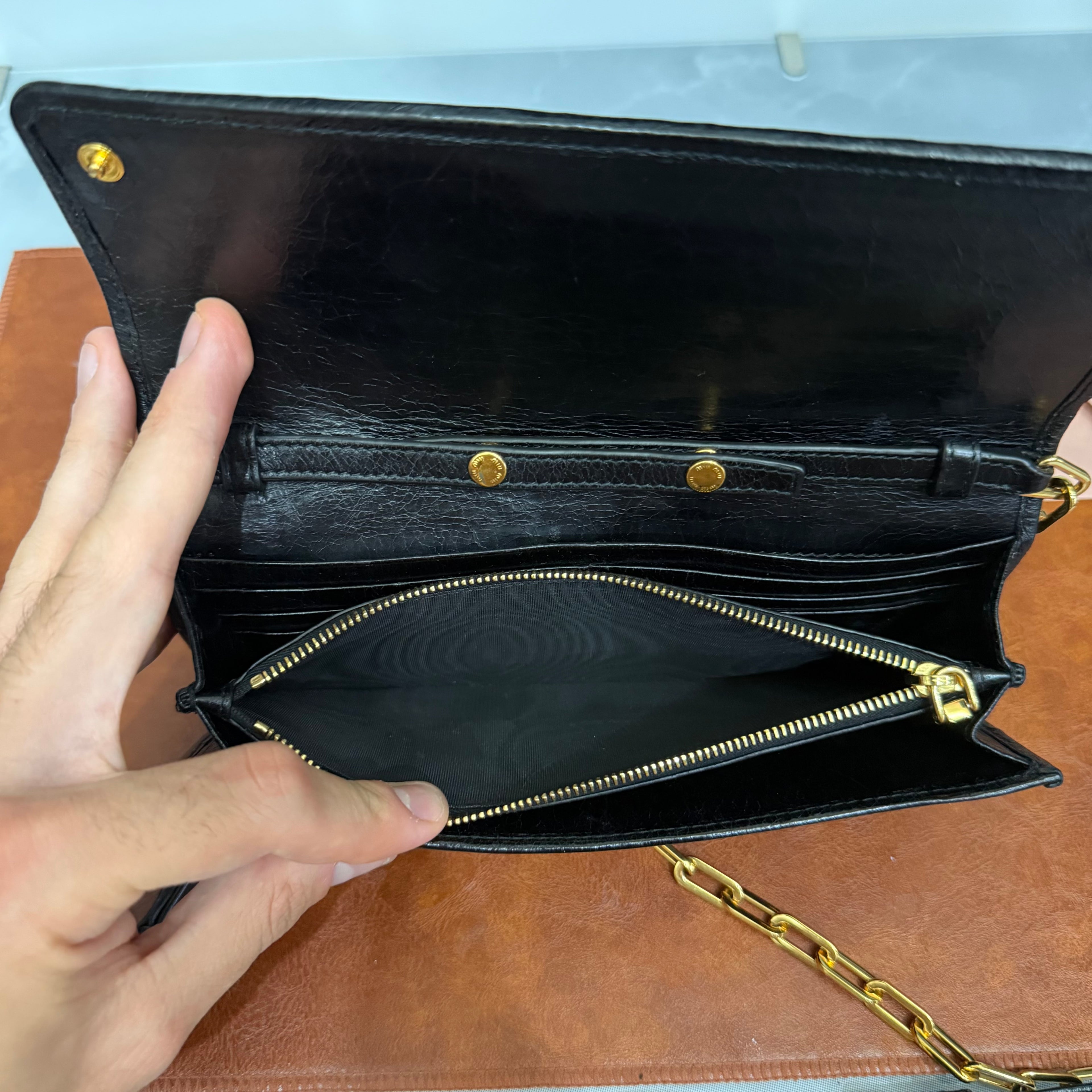 MiuMiu, Wallet on Chain