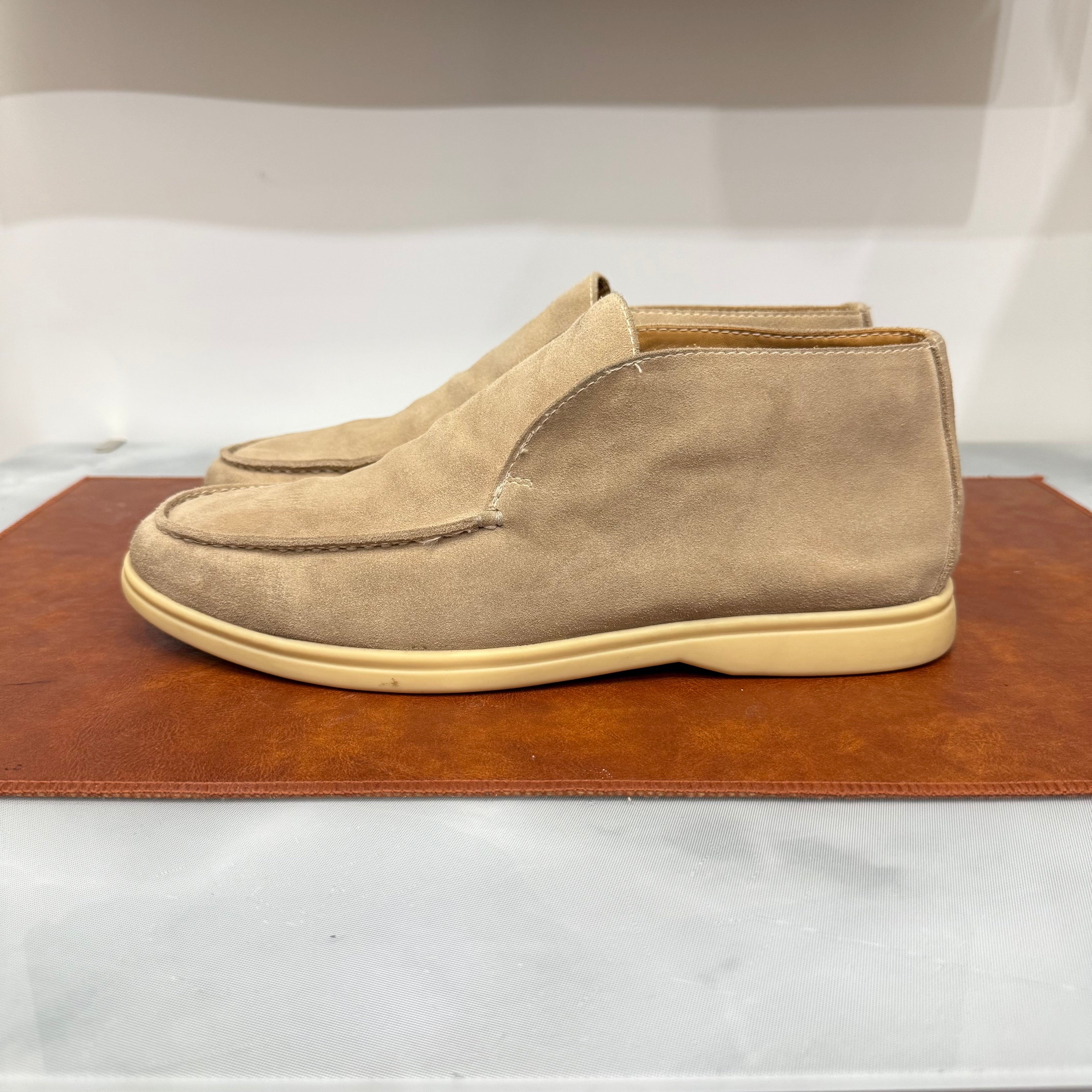 Loro Piana, Open Walk, 41