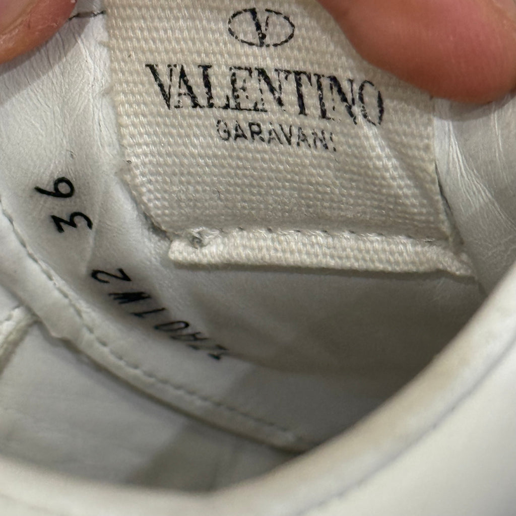 Valentino Garavani, Untitled, 36