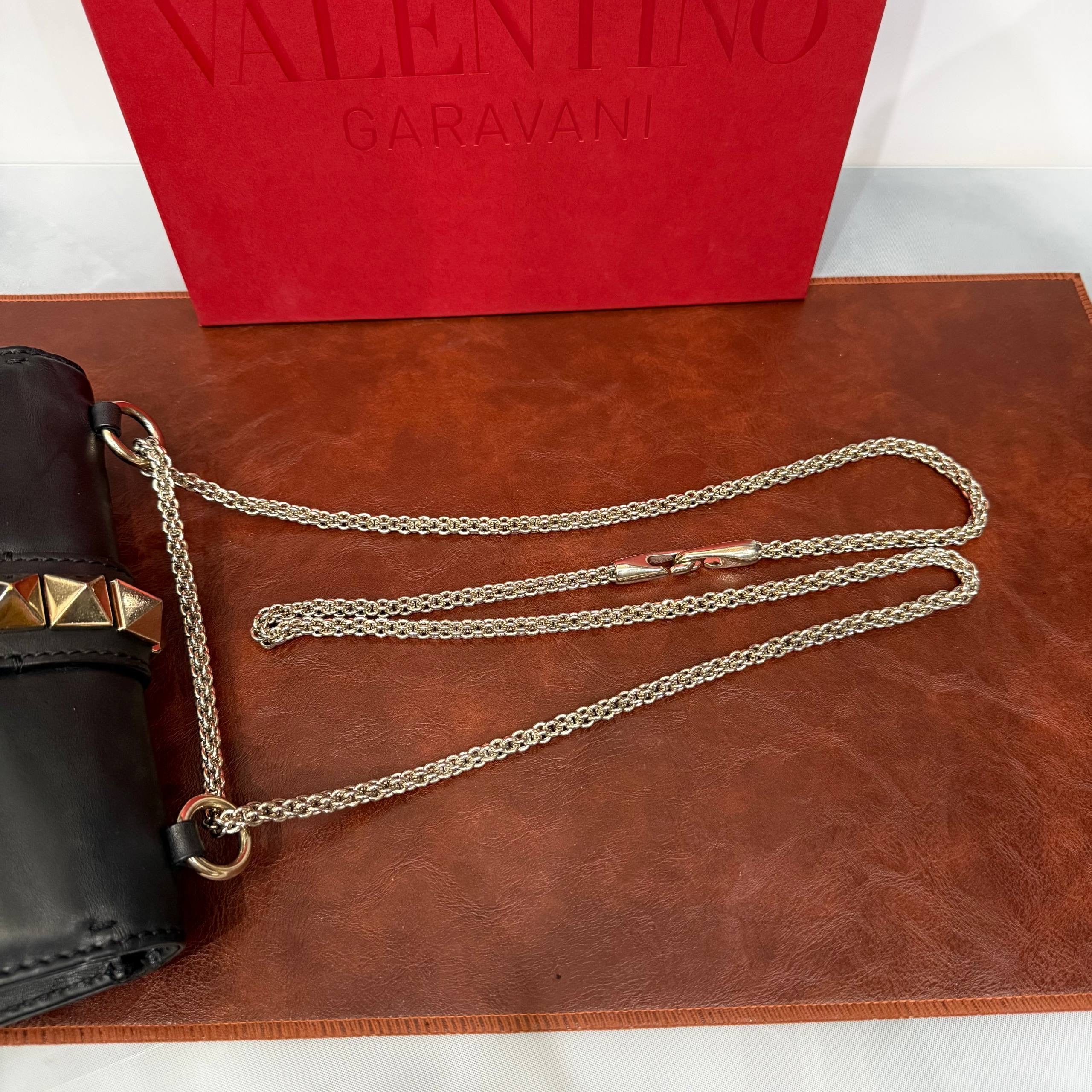 Valentino Garavani, Glamour Lock