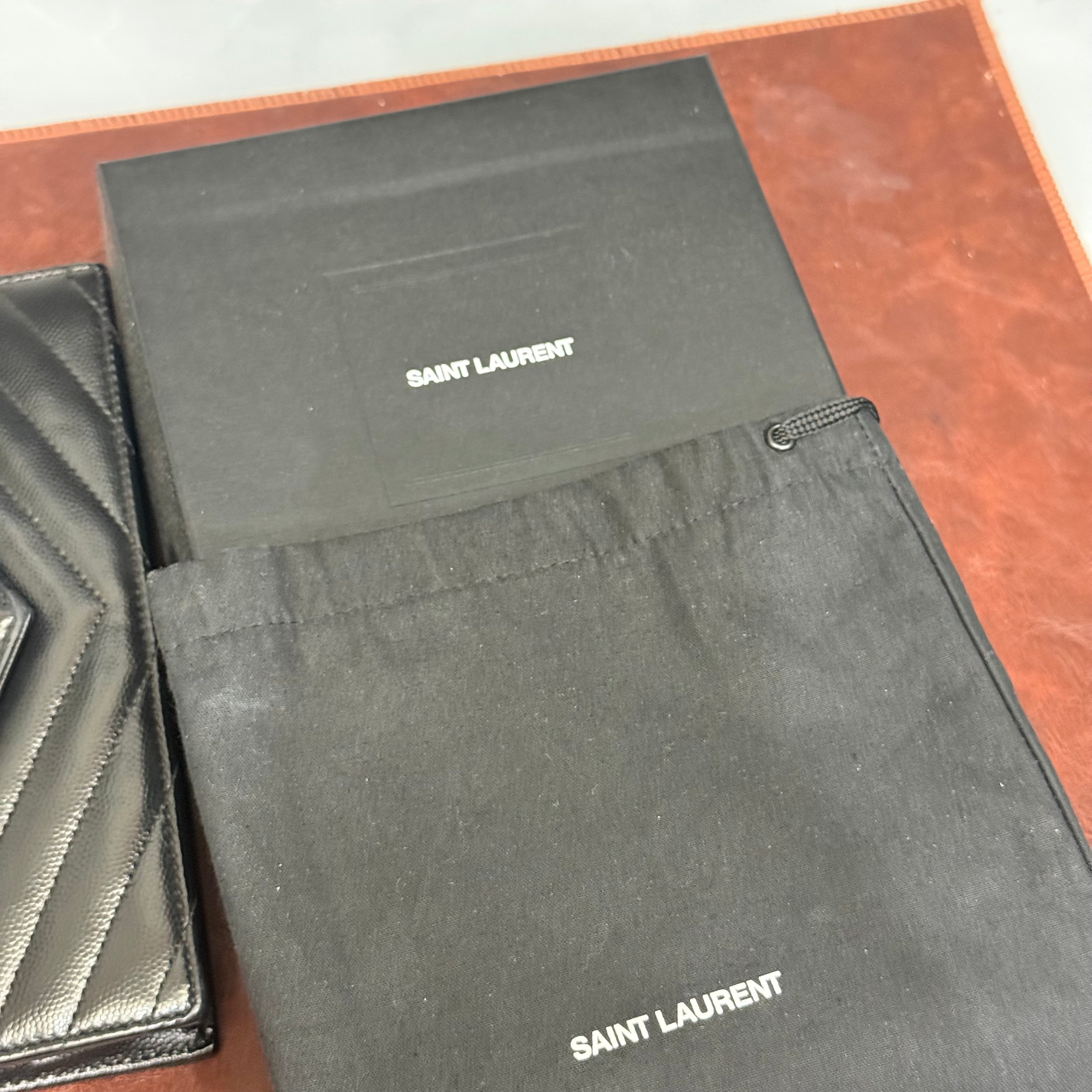 Saint Laurent, Cassandre