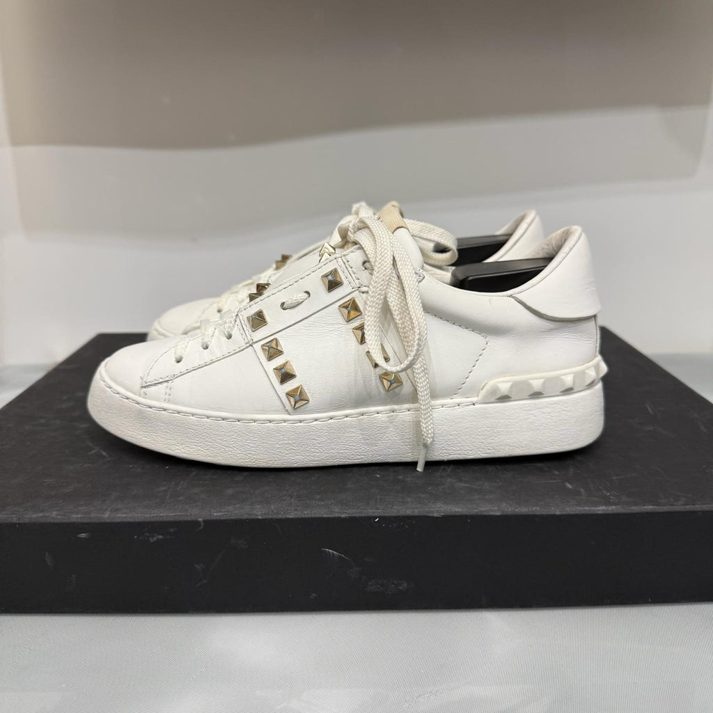 Valentino Garavani, Rockstud Untitled, 35