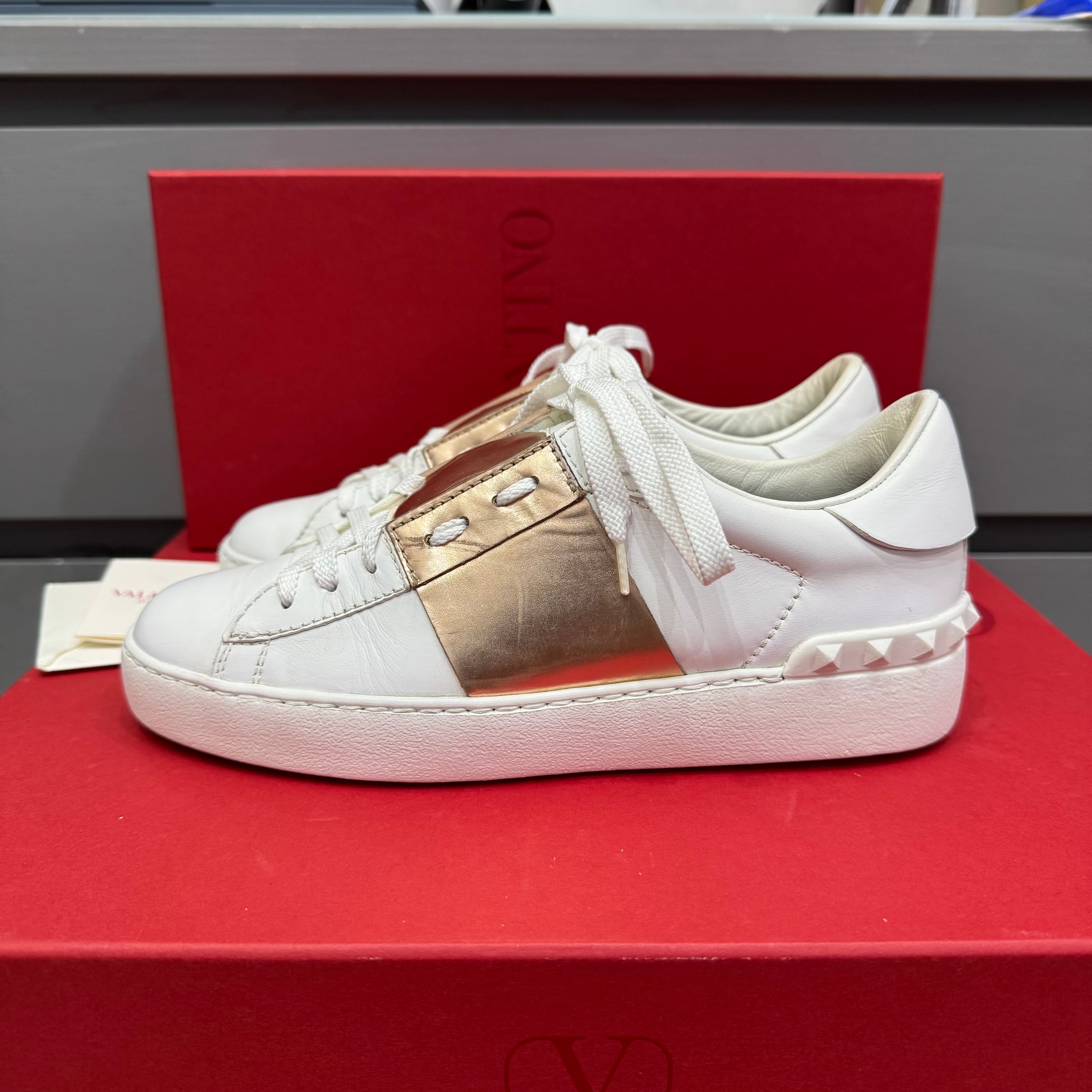 Valentino Garavani 35