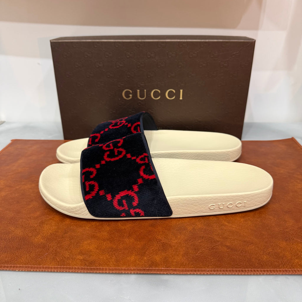 Gucci, Slides, 41