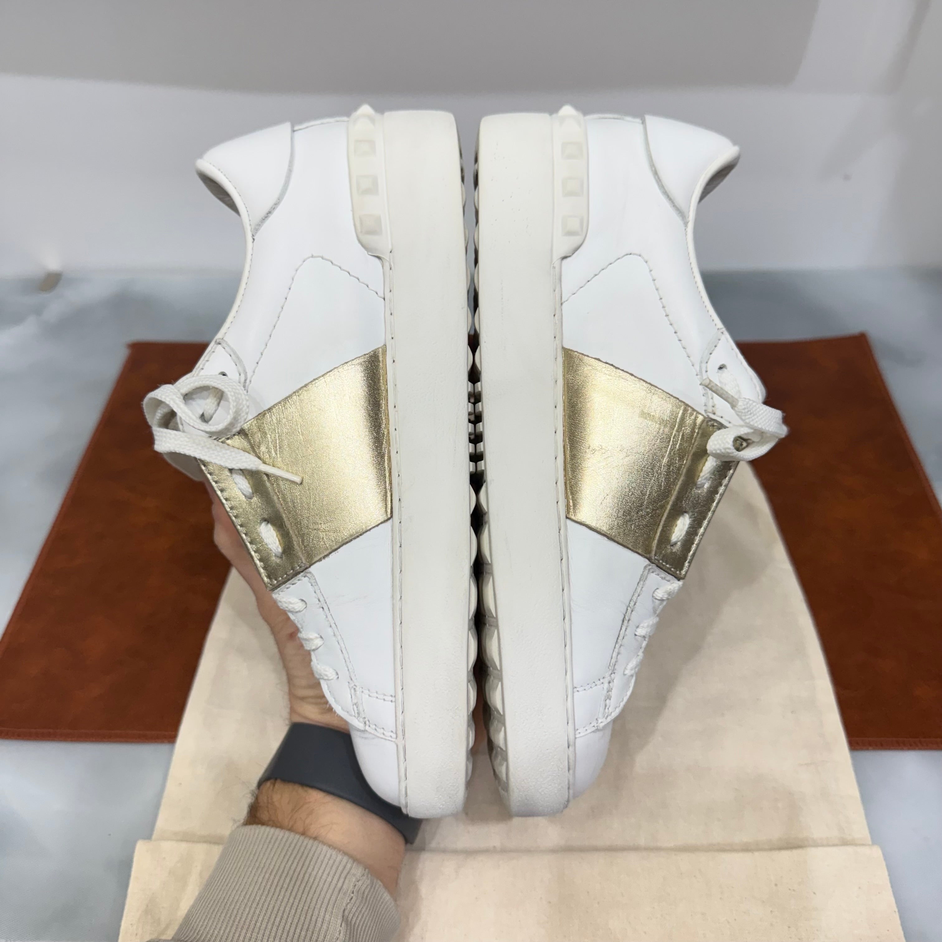 Valentino Garavani, Open, 36.5