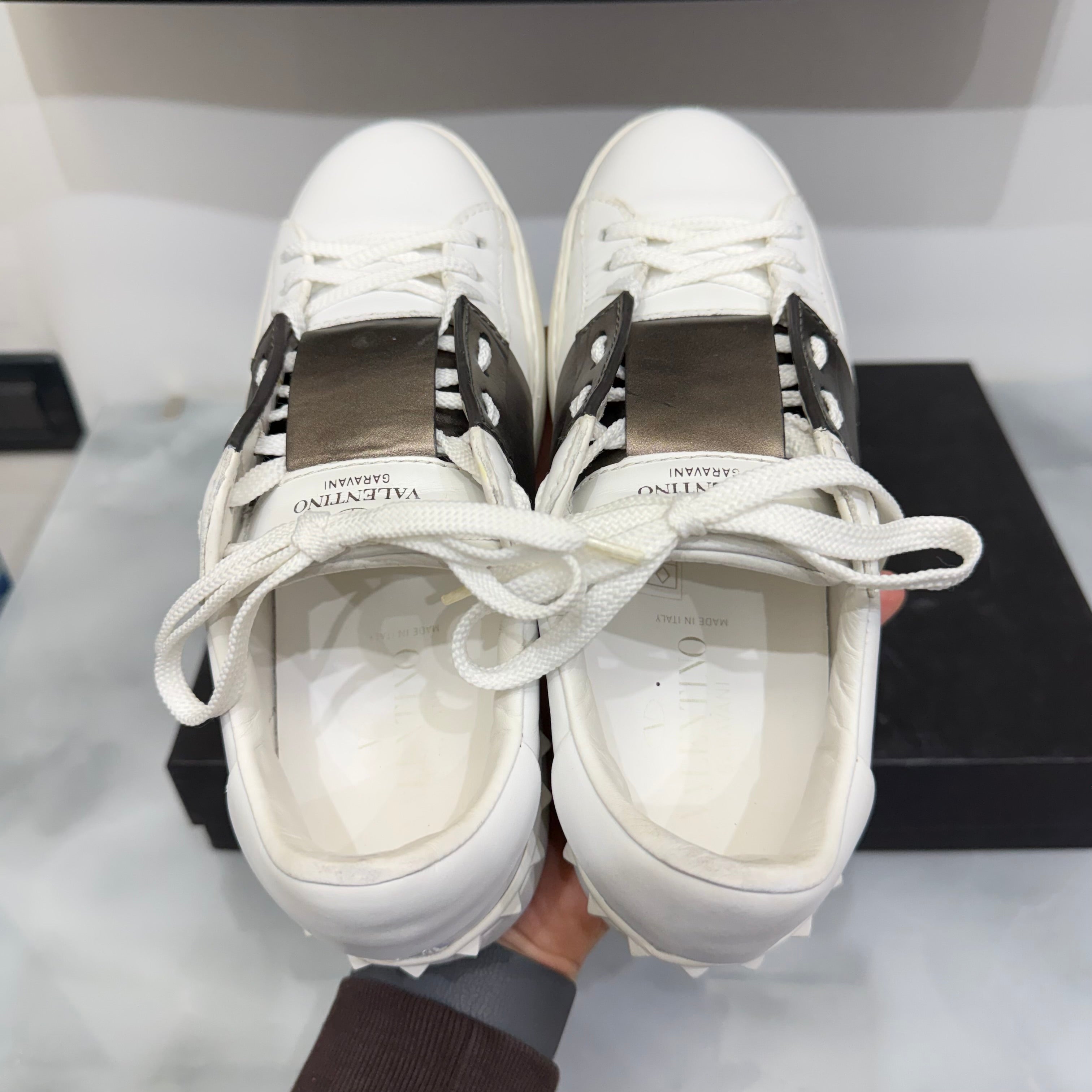 Valentino Garavani, Open, 35