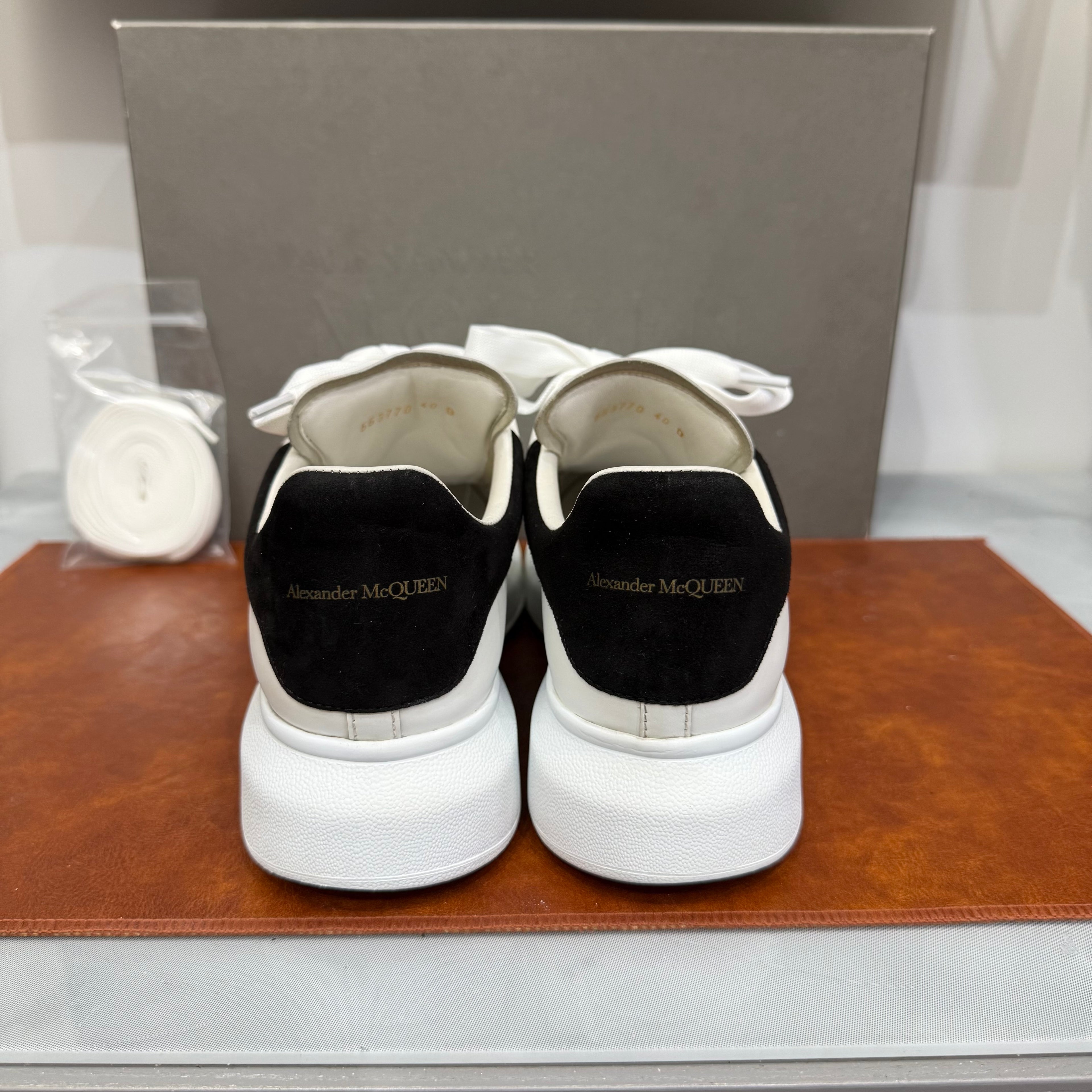 Alexander McQueen, OverSized, 40