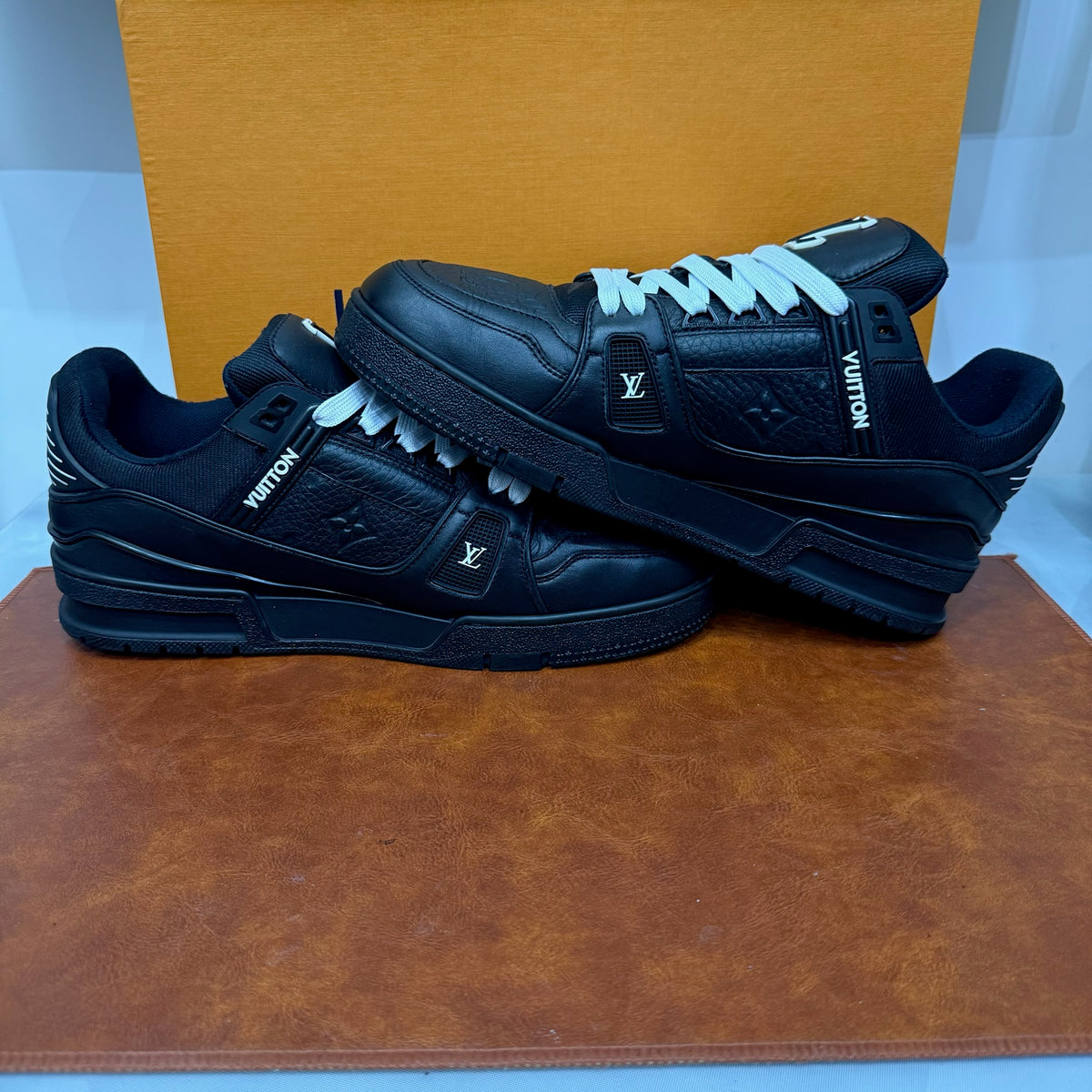 Louis Vuitton, Trainer, 42