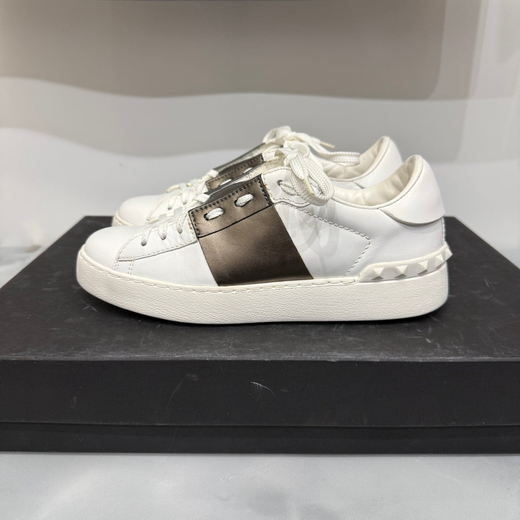 Valentino Garavani, Open, 35