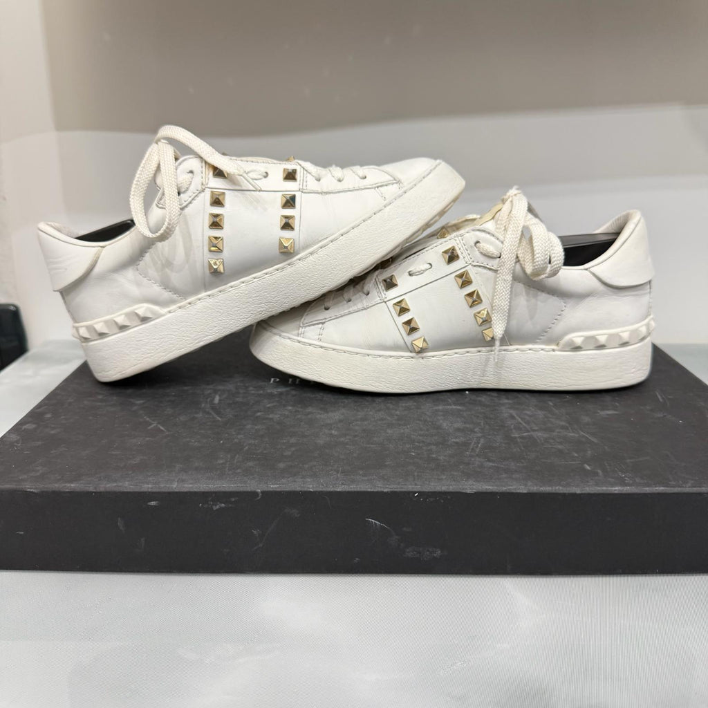 Valentino Garavani, Rockstud Untitled, 35
