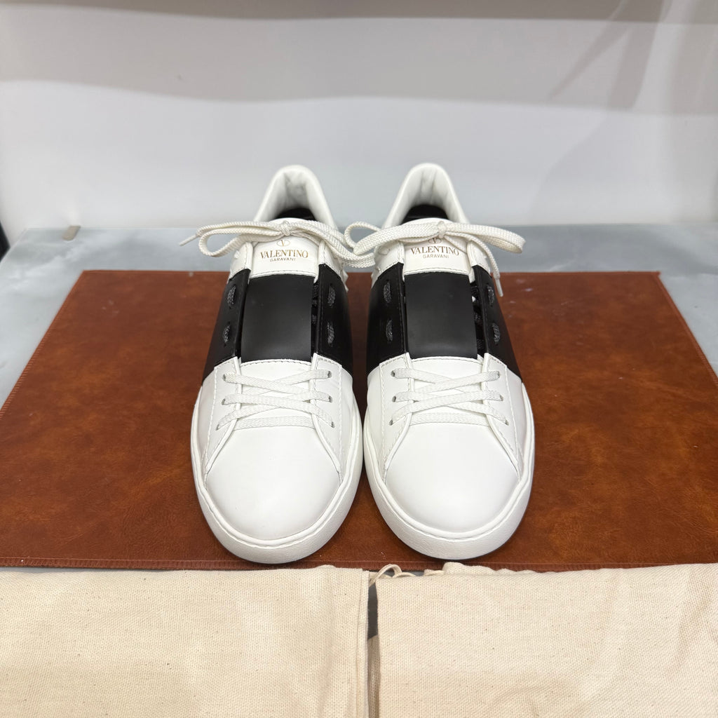 Valentino Garavani, Open, 42