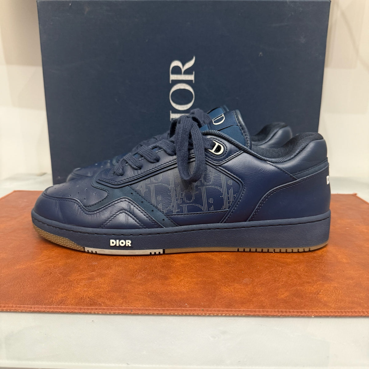 Christian Dior, B27, 43
