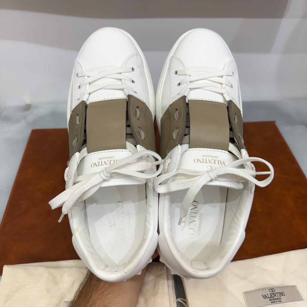 Valentino Garavani, Open, 40