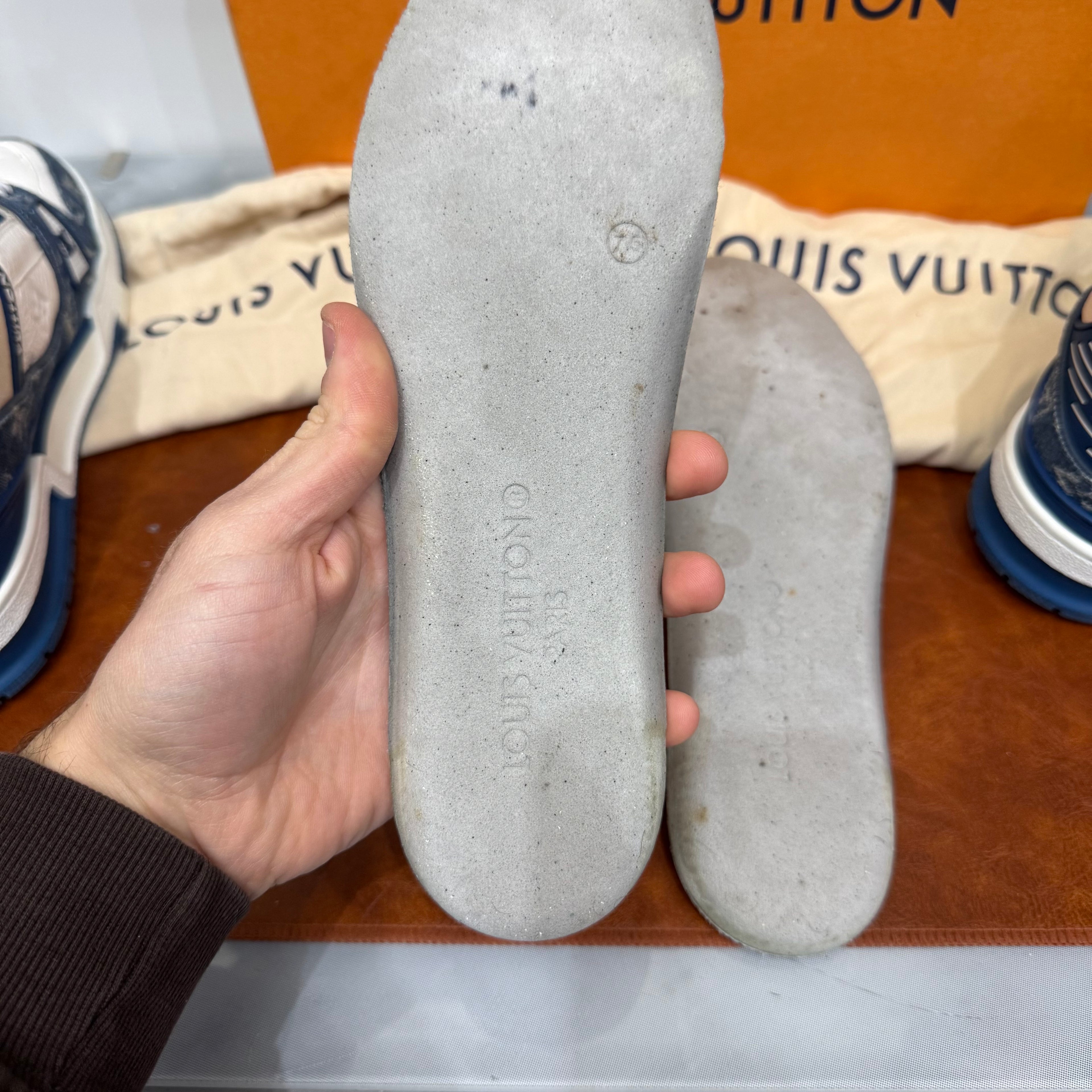 Louis Vuitton, Trainer, 42