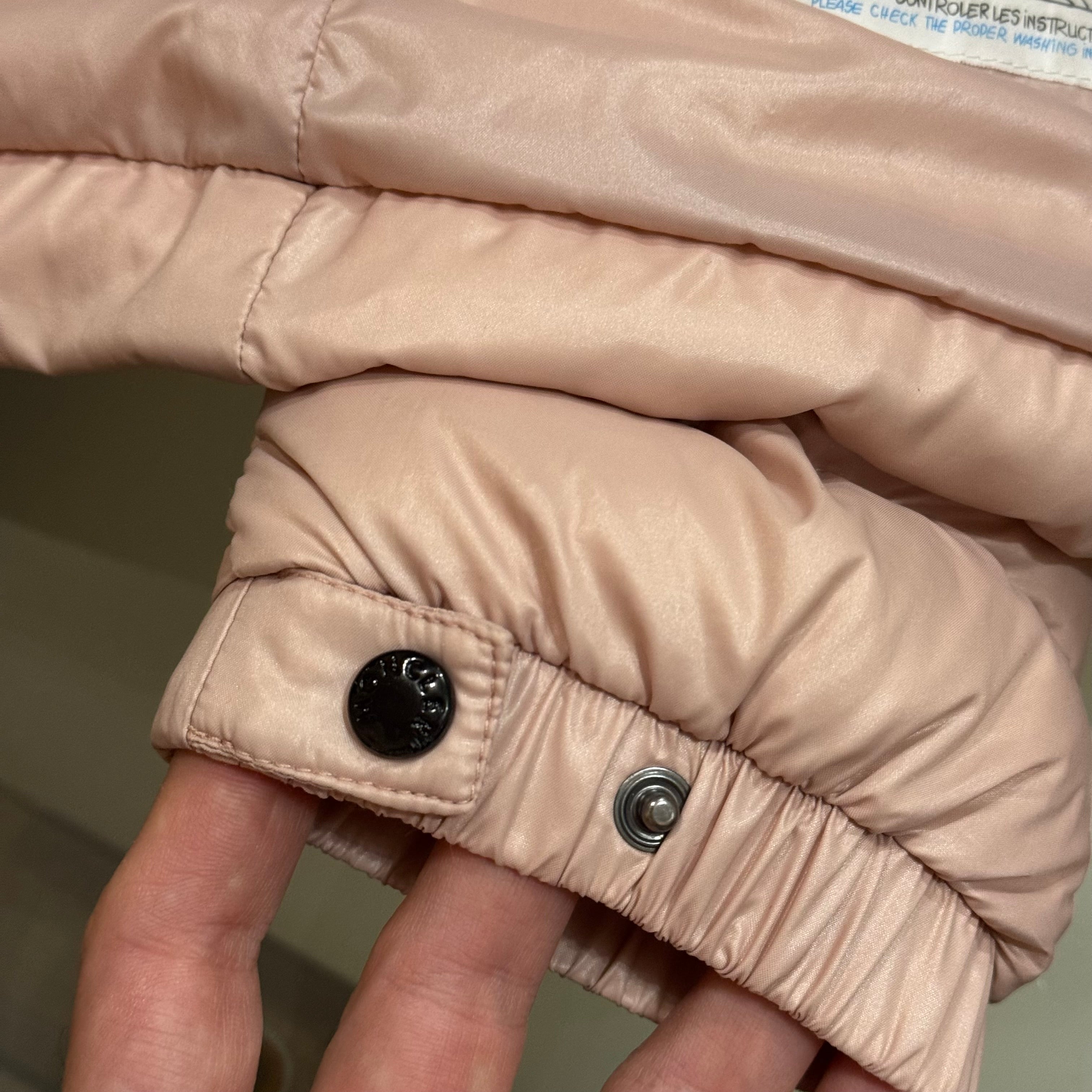 Moncler S