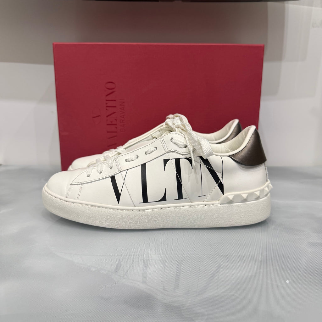 Valentino Garavani, Open VLTN, 36
