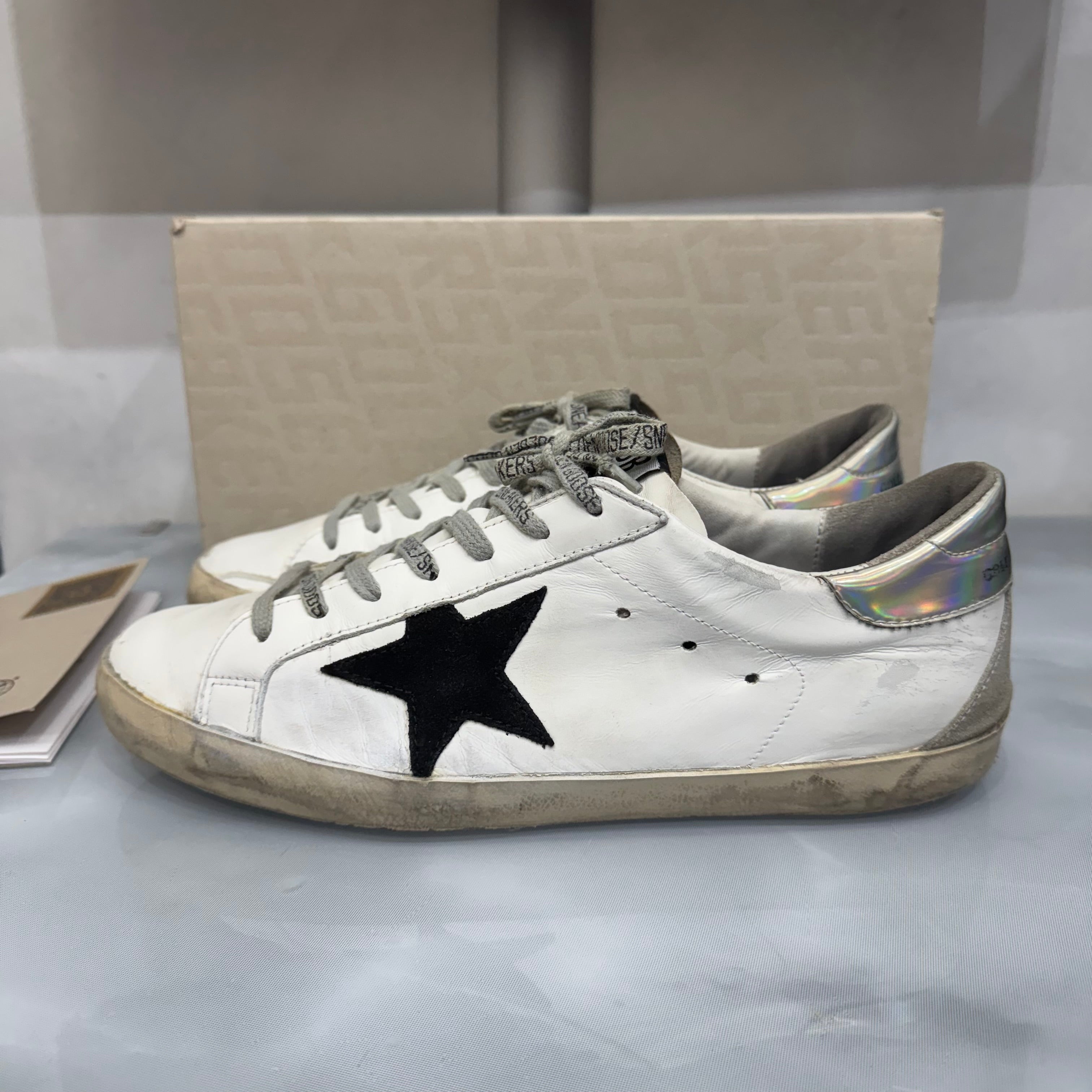 Golden Goose Superstar 42