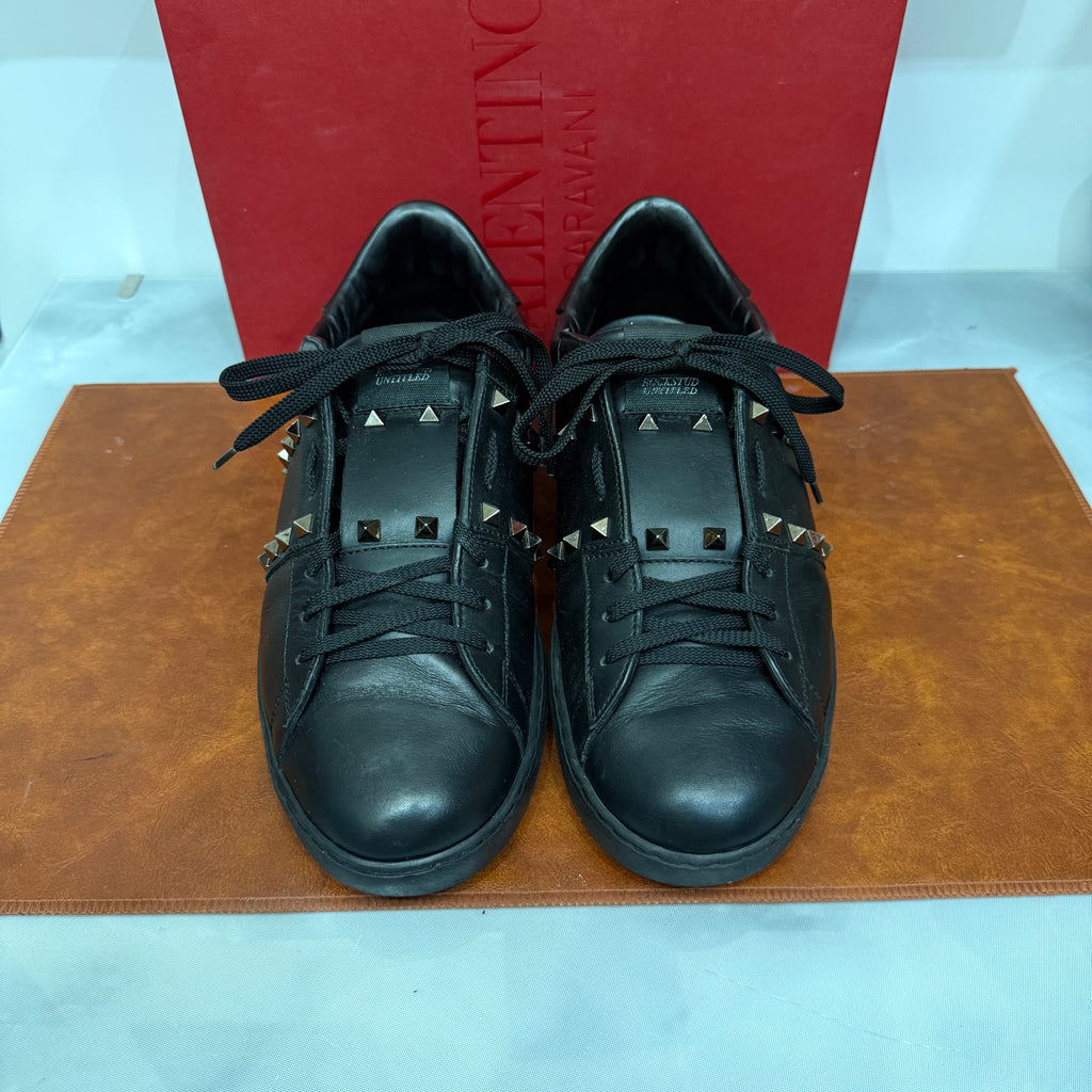 Valentino Garavani, Untitled, 43