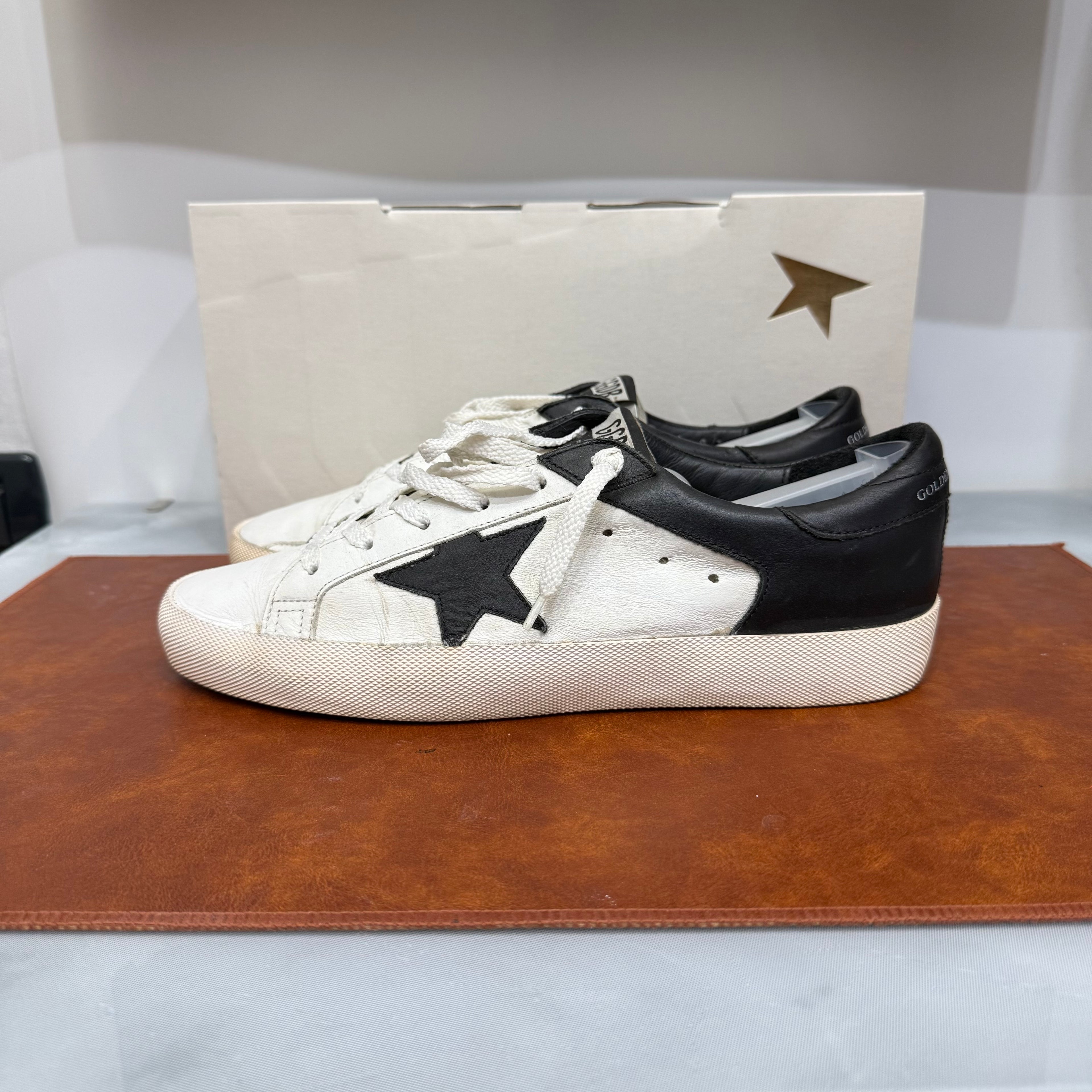 Golden Goose, Superstar B/W edt, 40