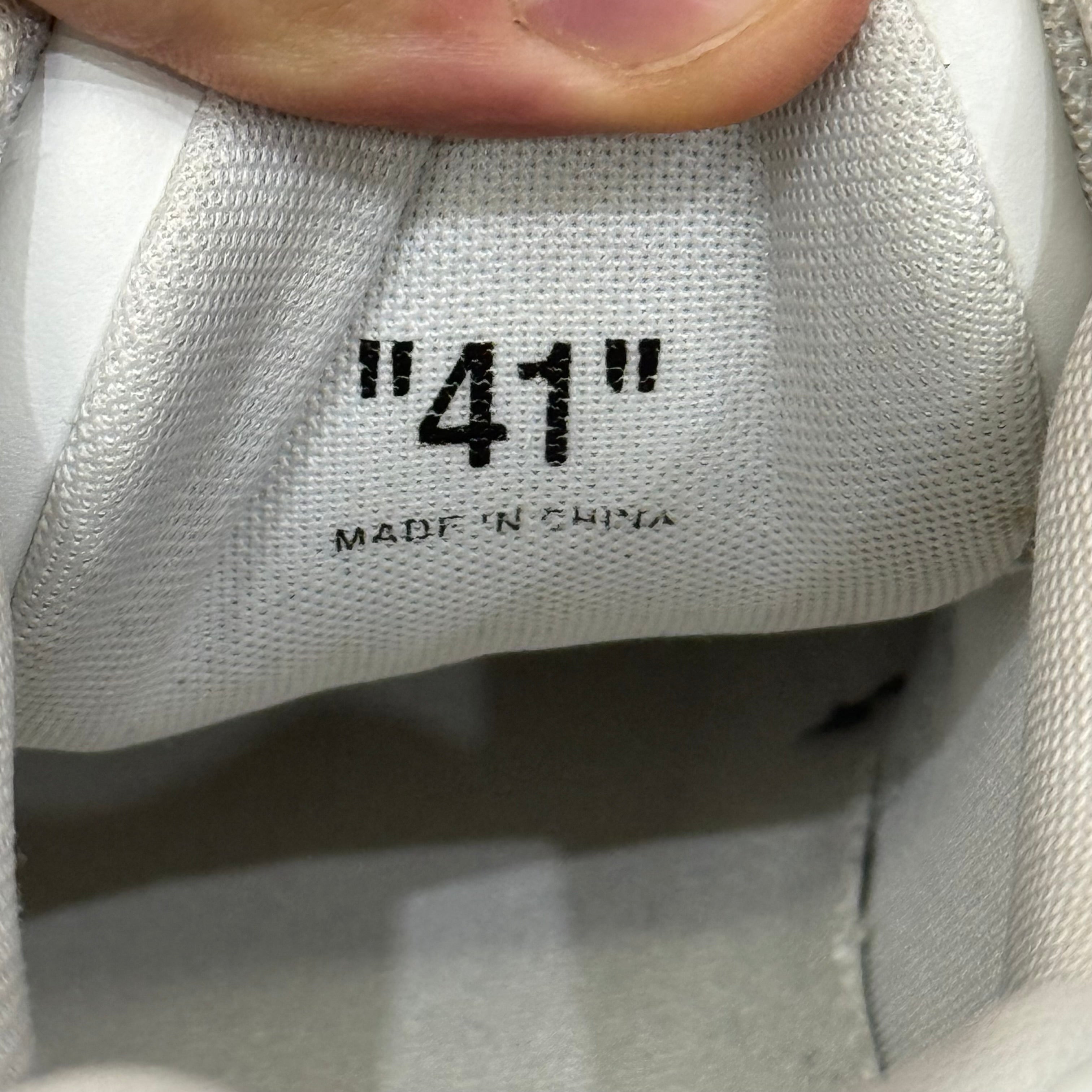 Off White, Out of Office, 41