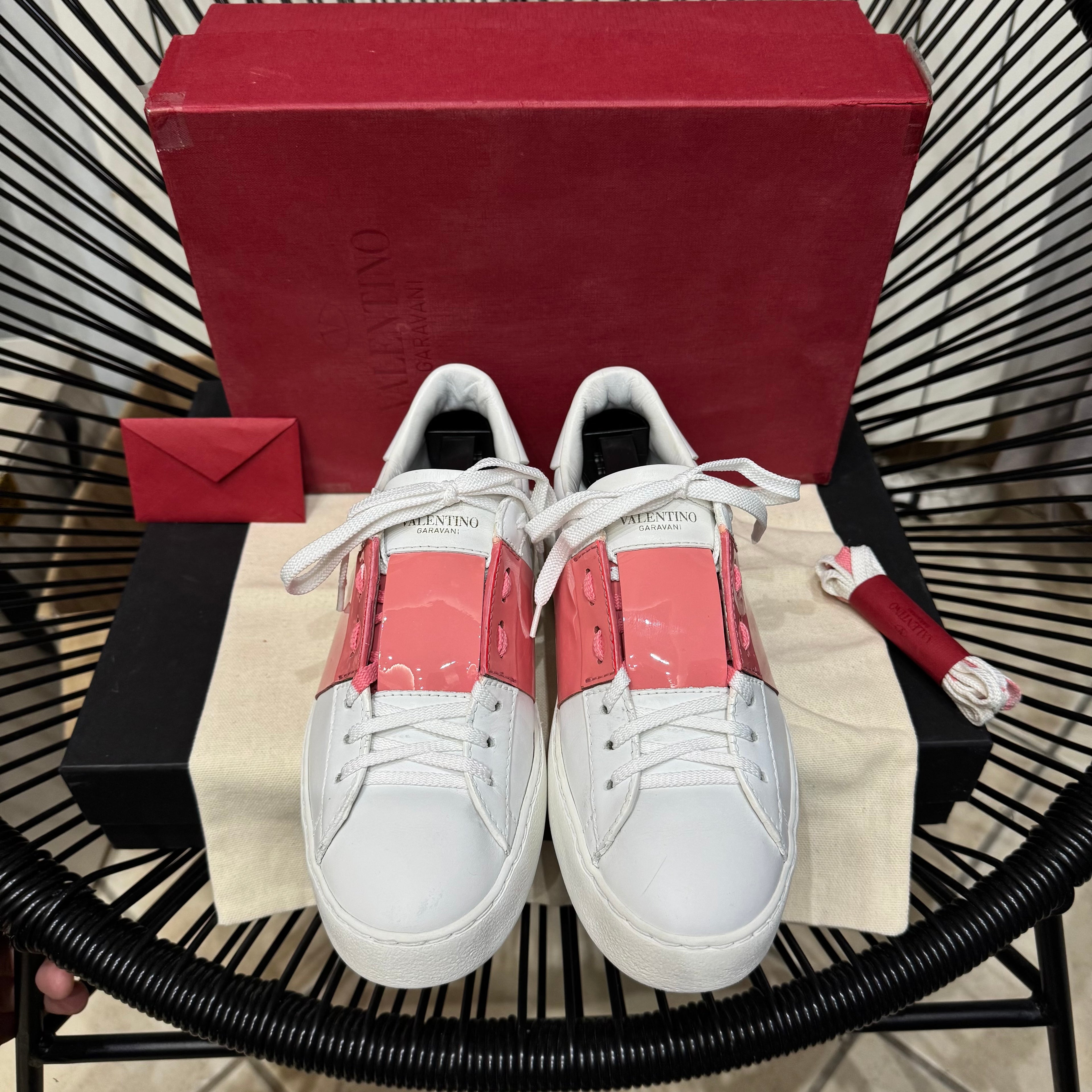 Valentino Garavani Open 37,5