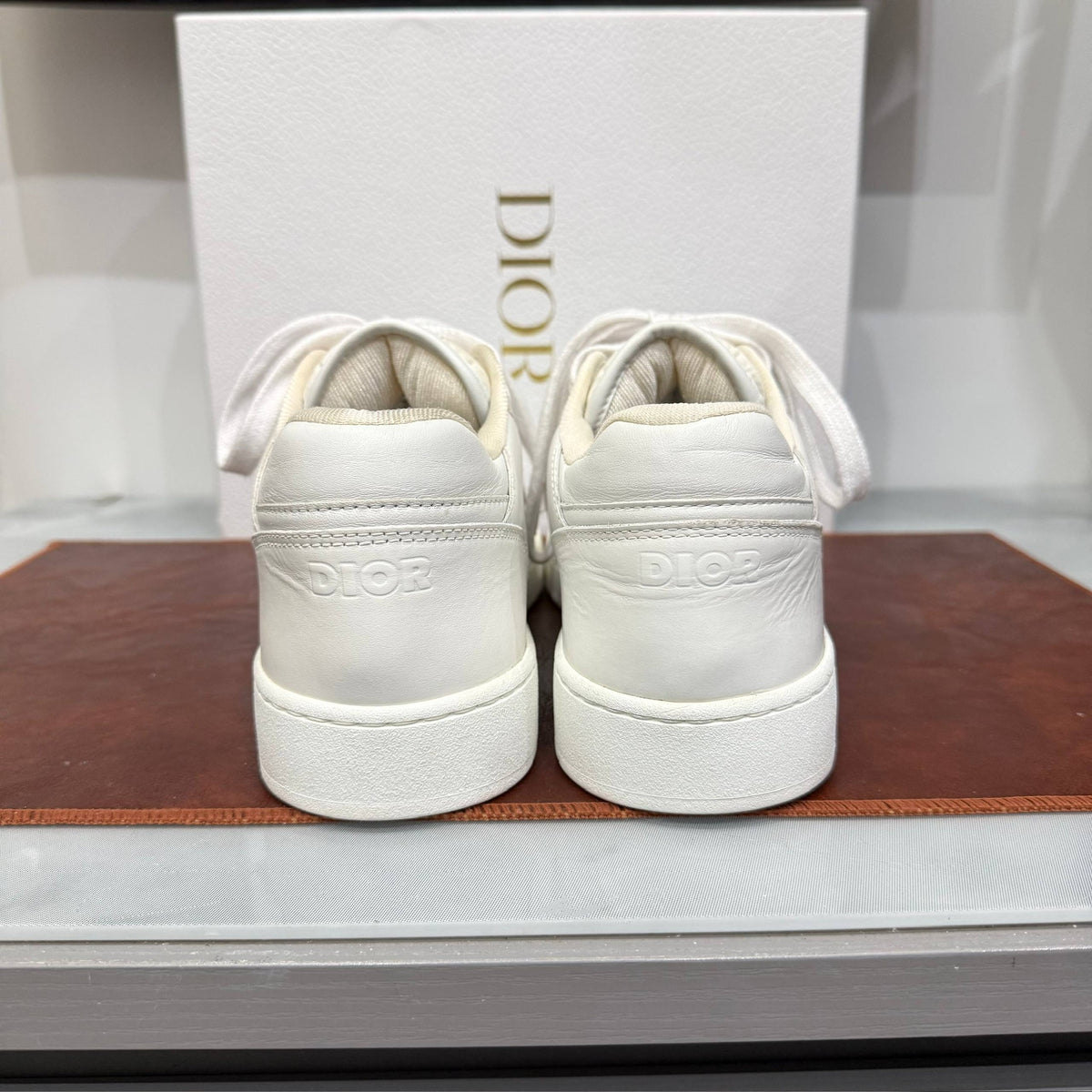 Christian Dior, B27, 44