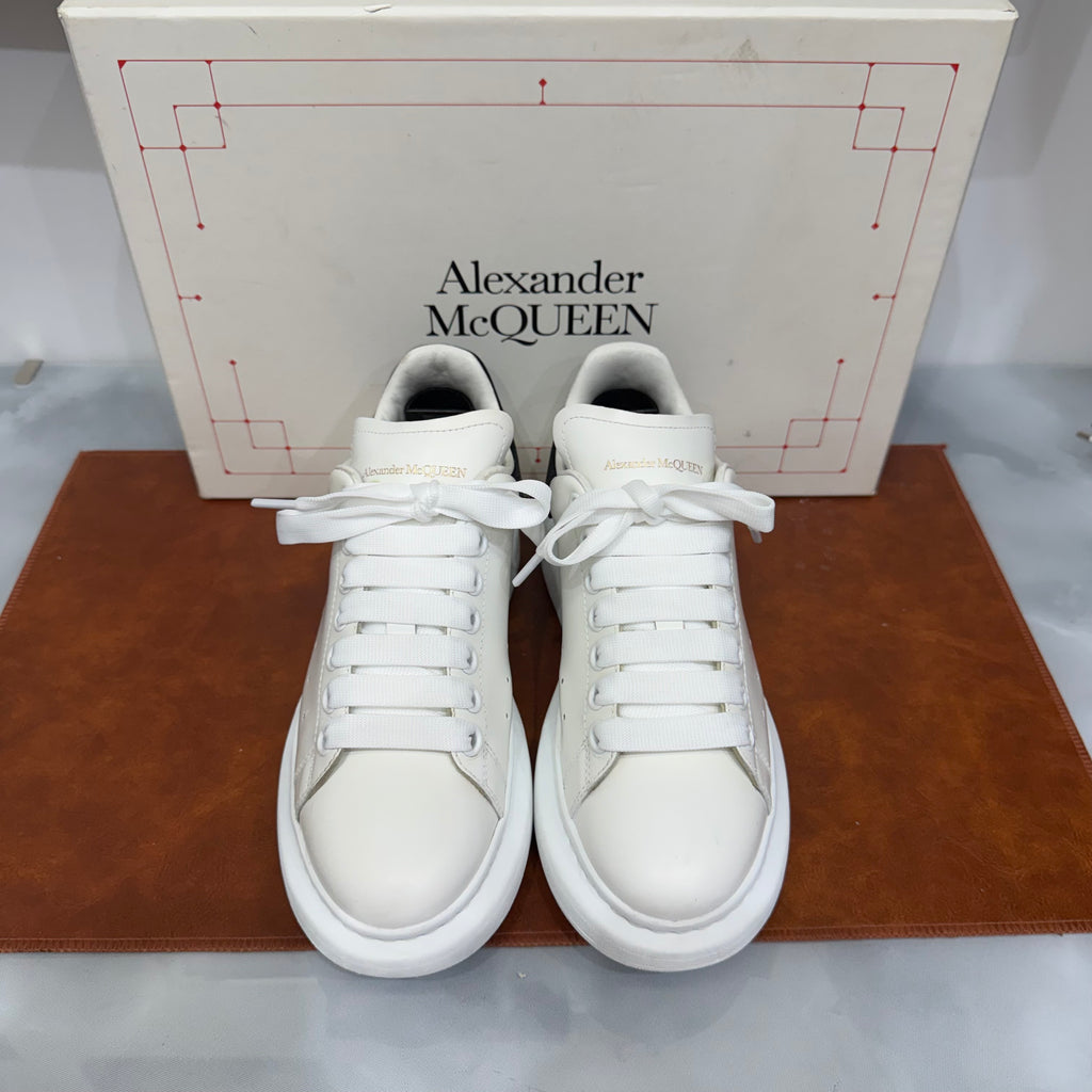 Alexander McQueen, OverSized, 37