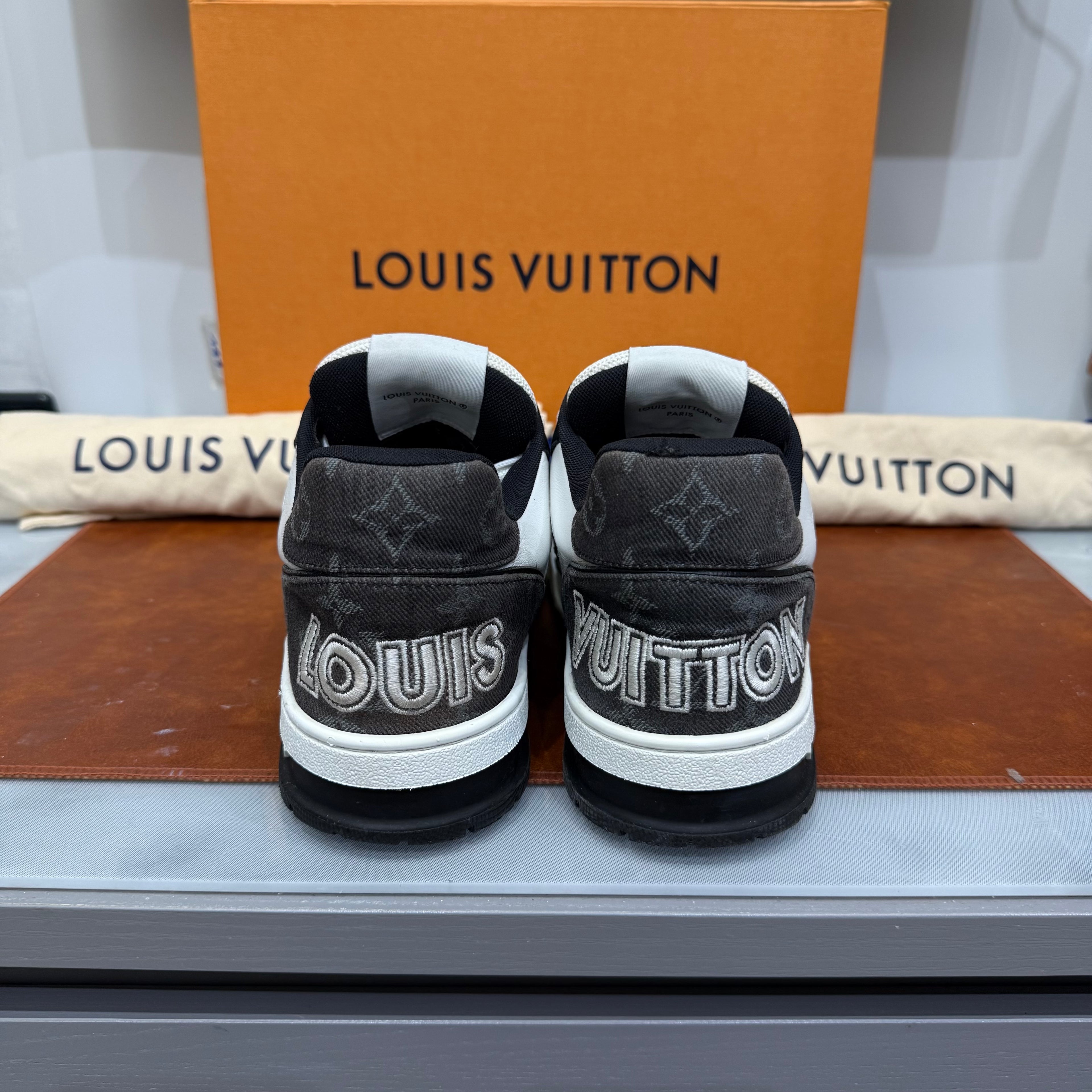 Louis Vuitton, Trainer, 42