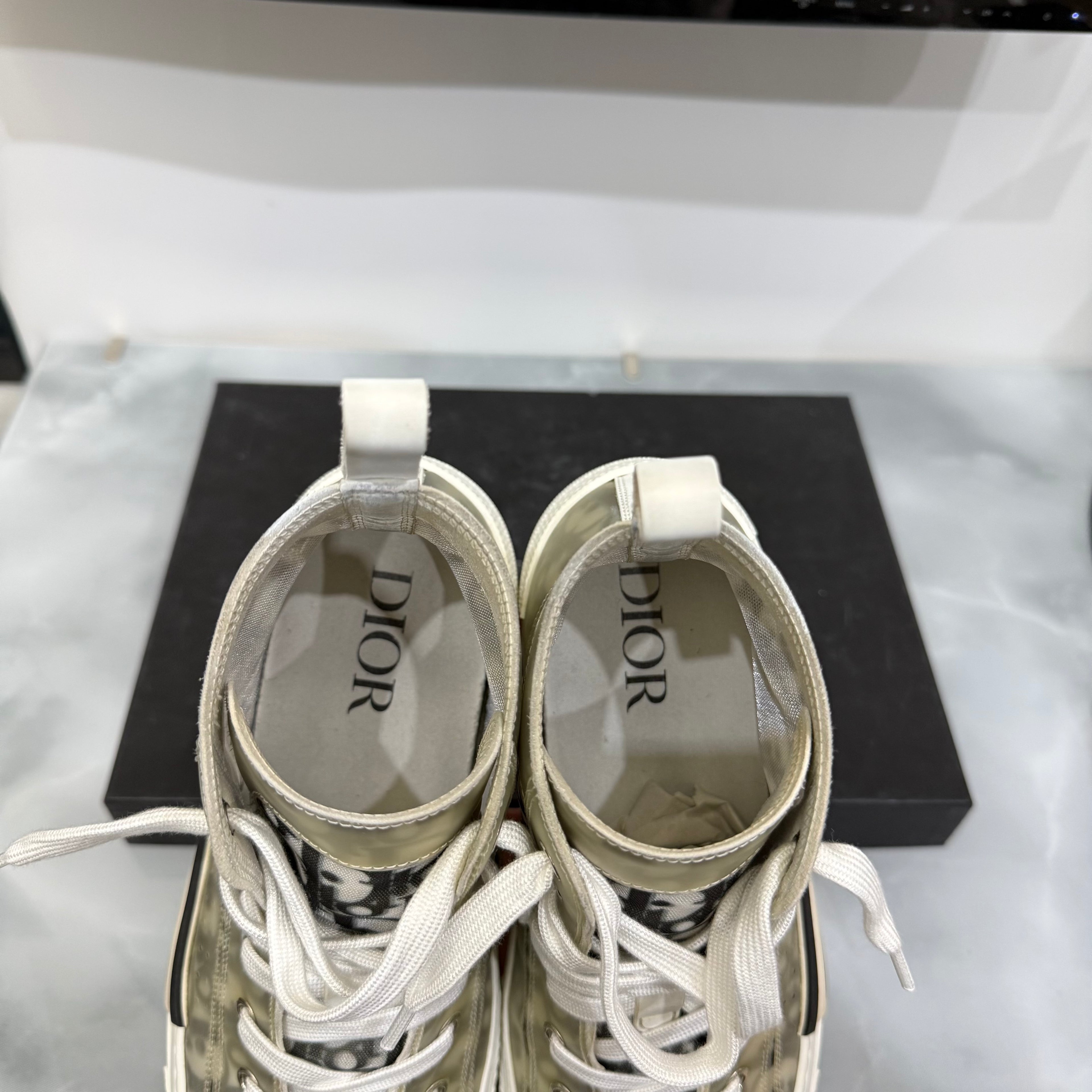 Dior, B23, 42