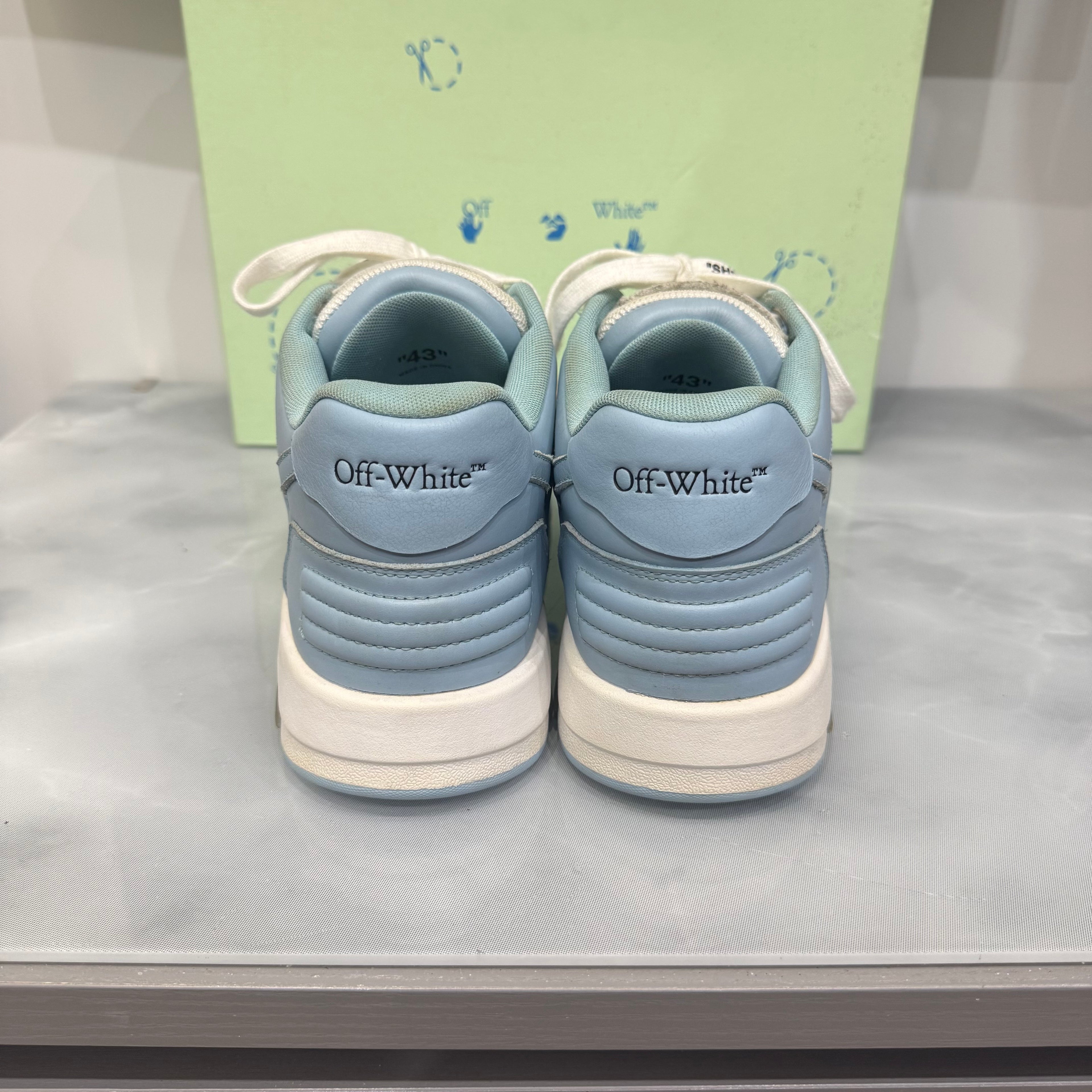 Off White Out of Office 43