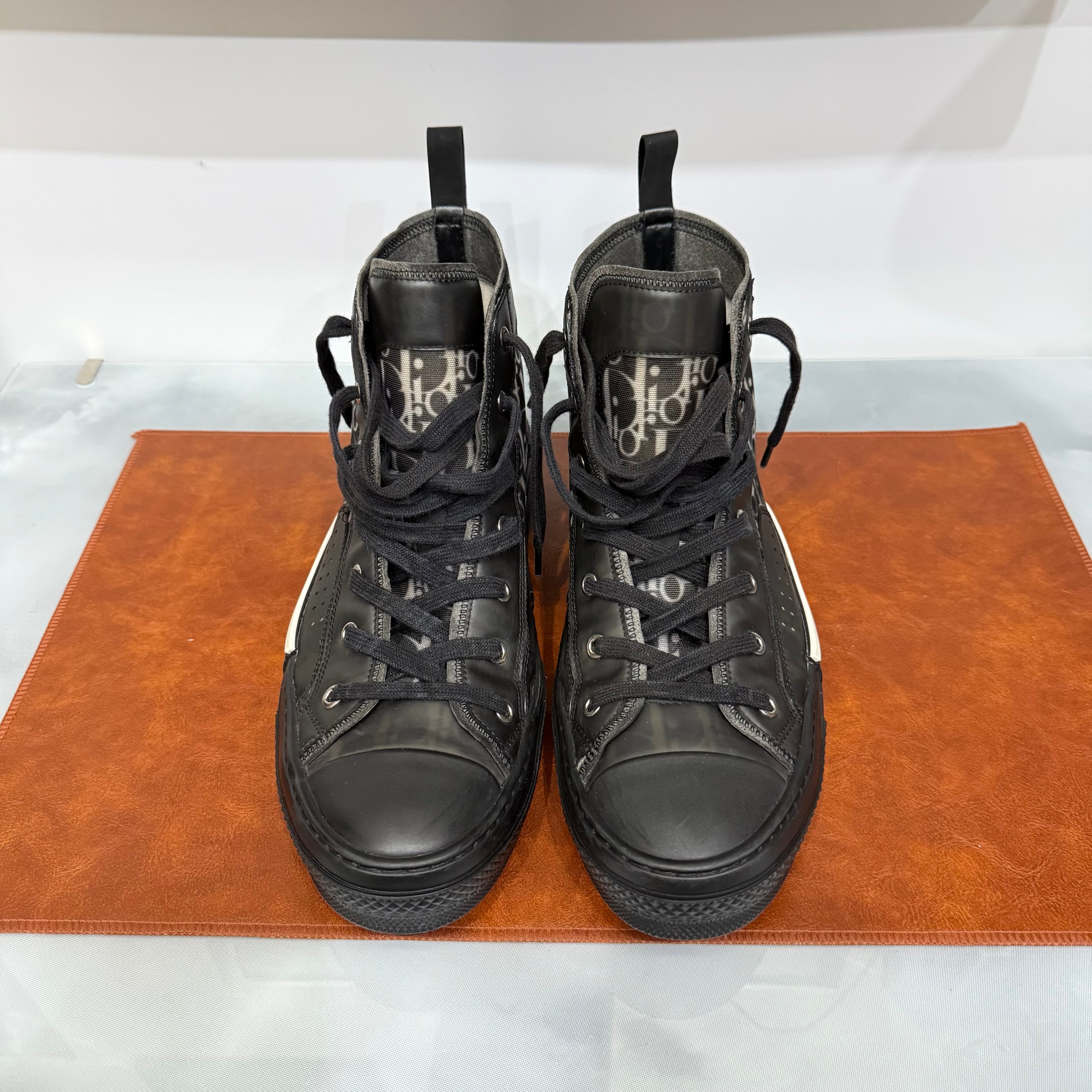 Dior, B23, 42