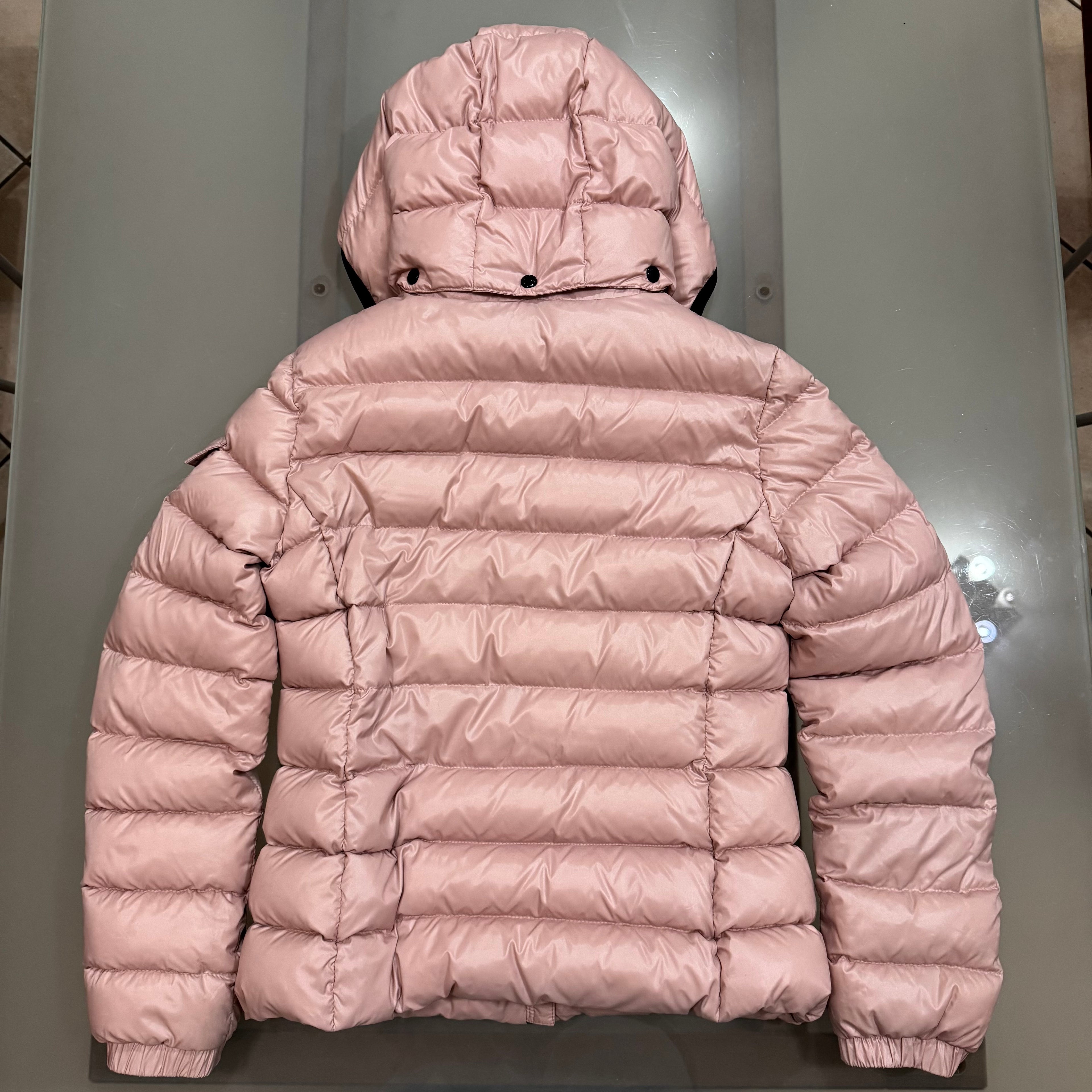 Moncler S