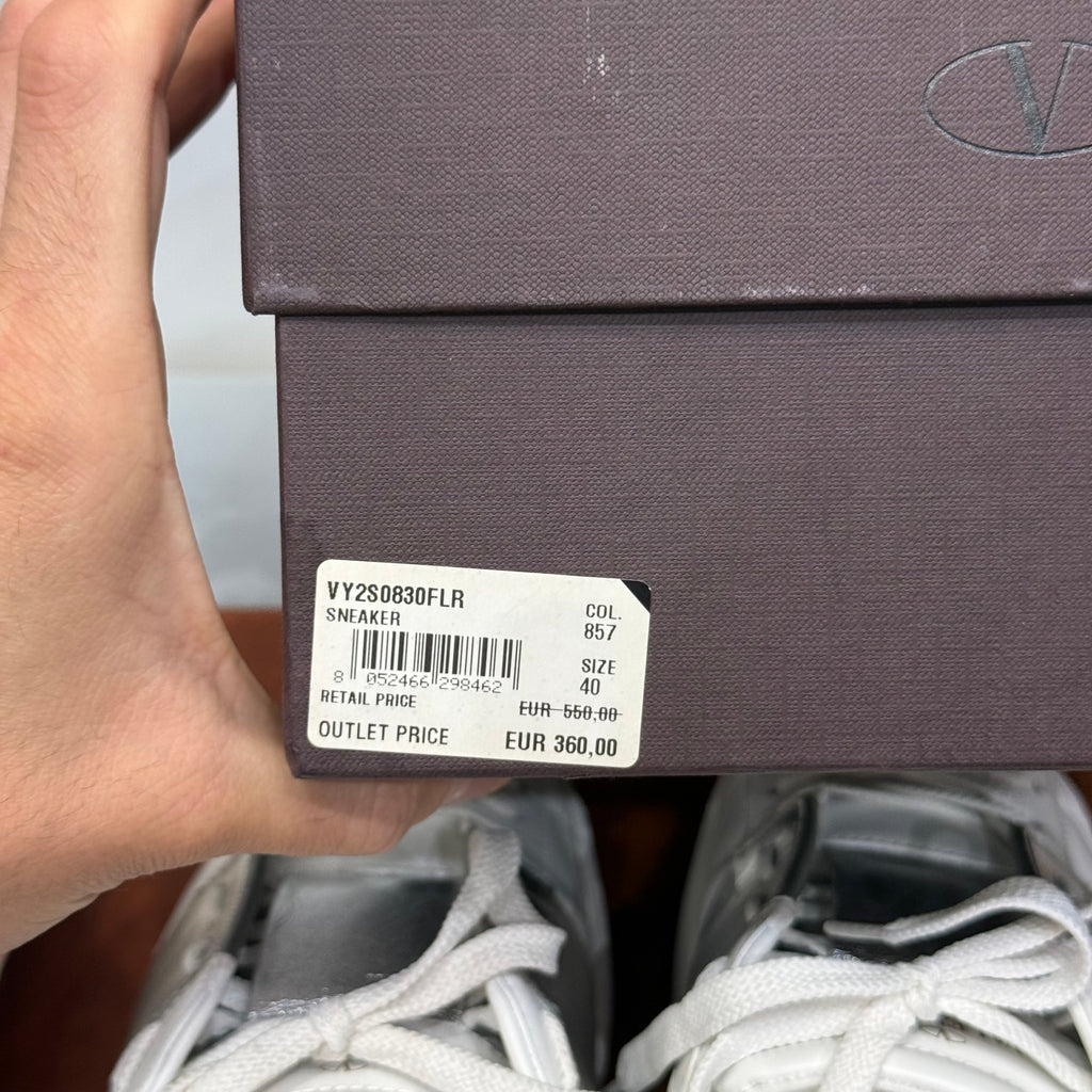 Valentino Garavani, Open, 40