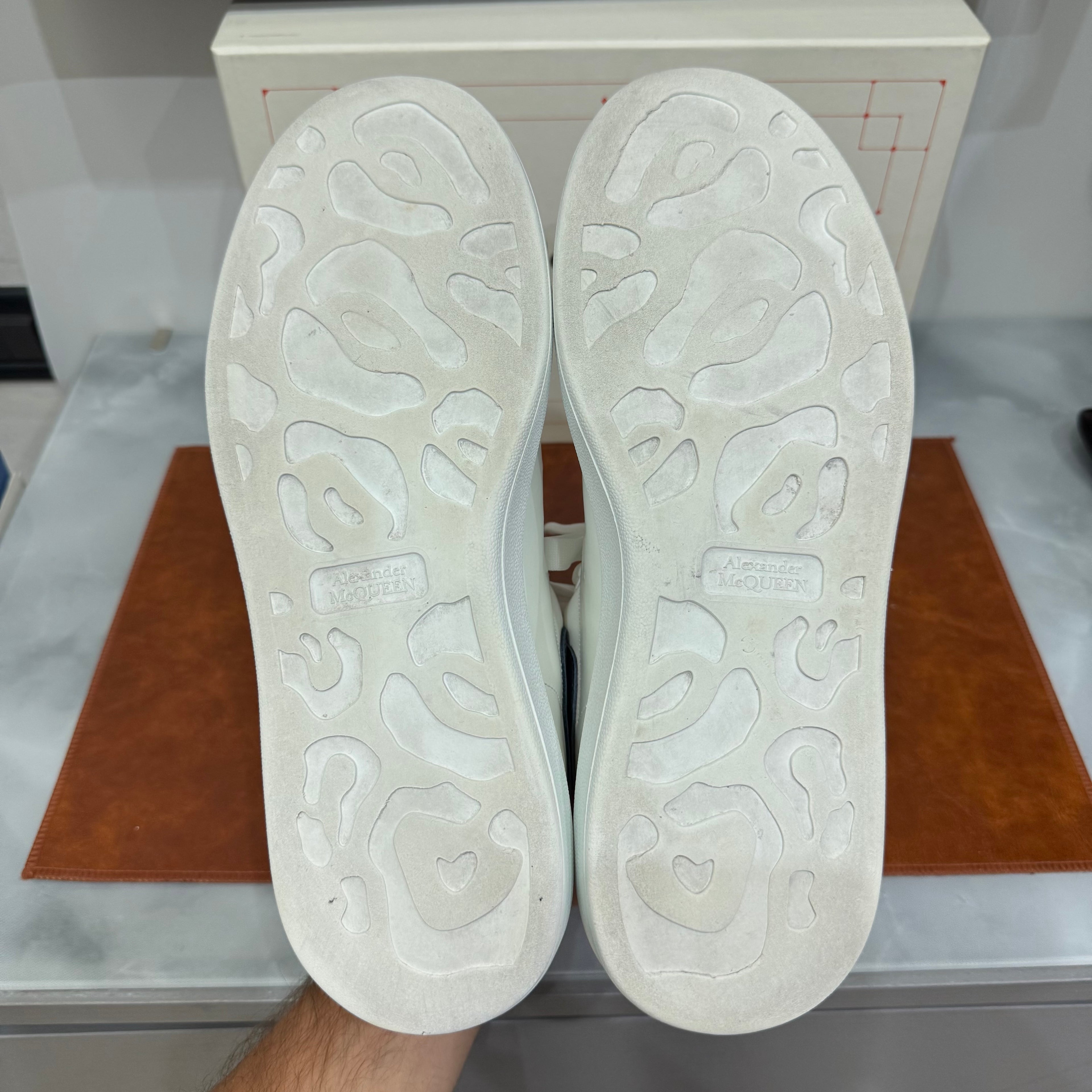 Alexander McQueen, OverSized, 42.5