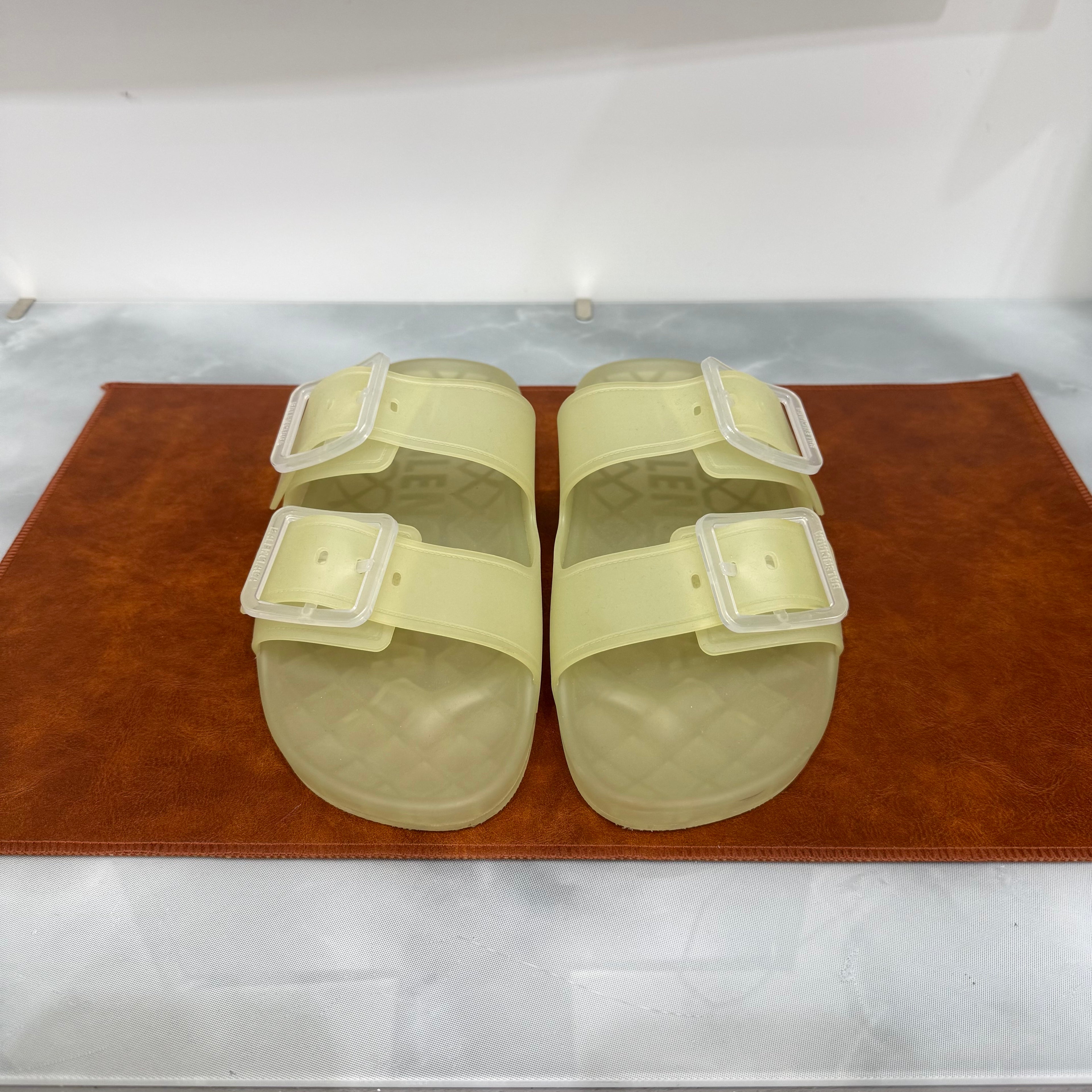 Balenciaga, Slides, 40