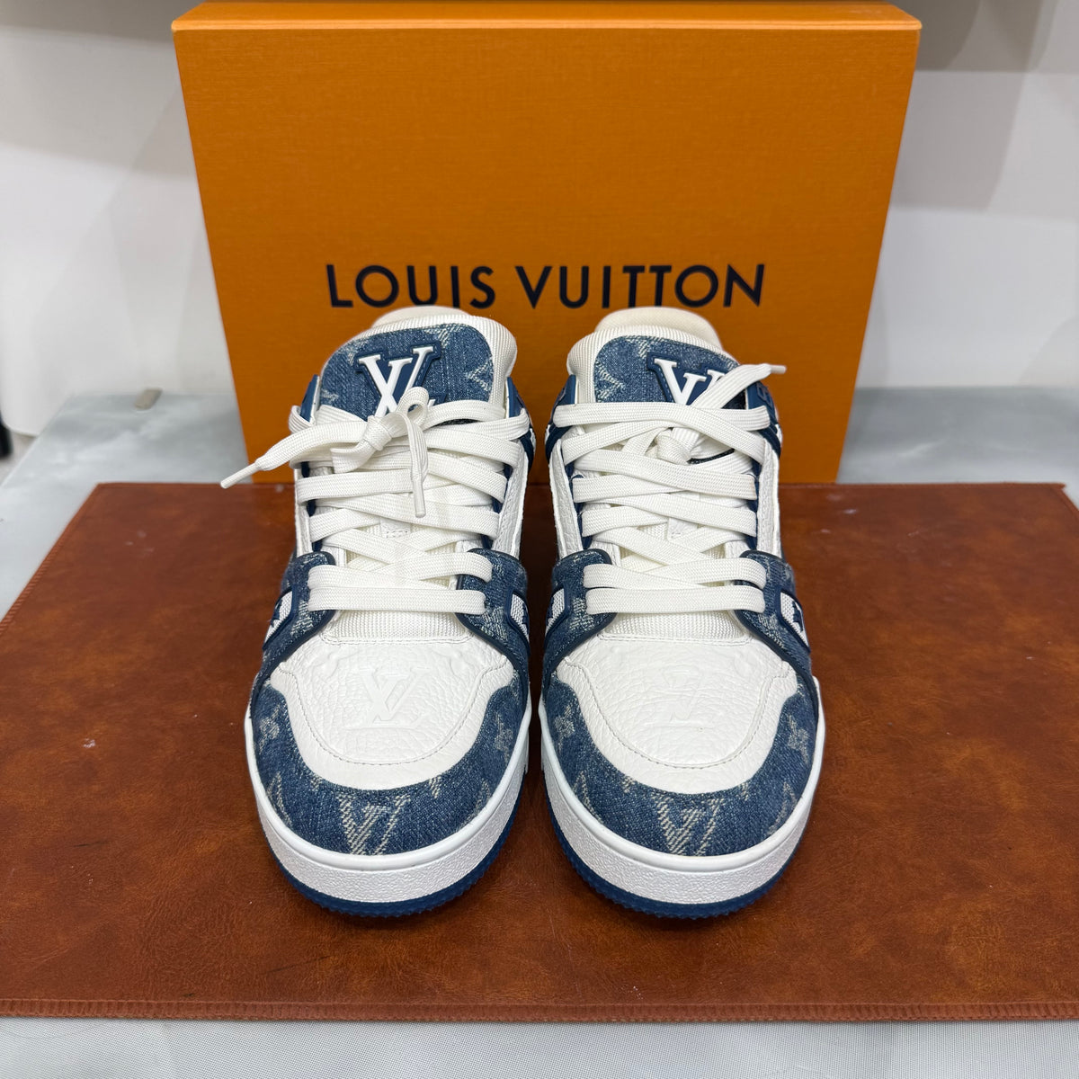 Louis Vuitton, Trainer, 37