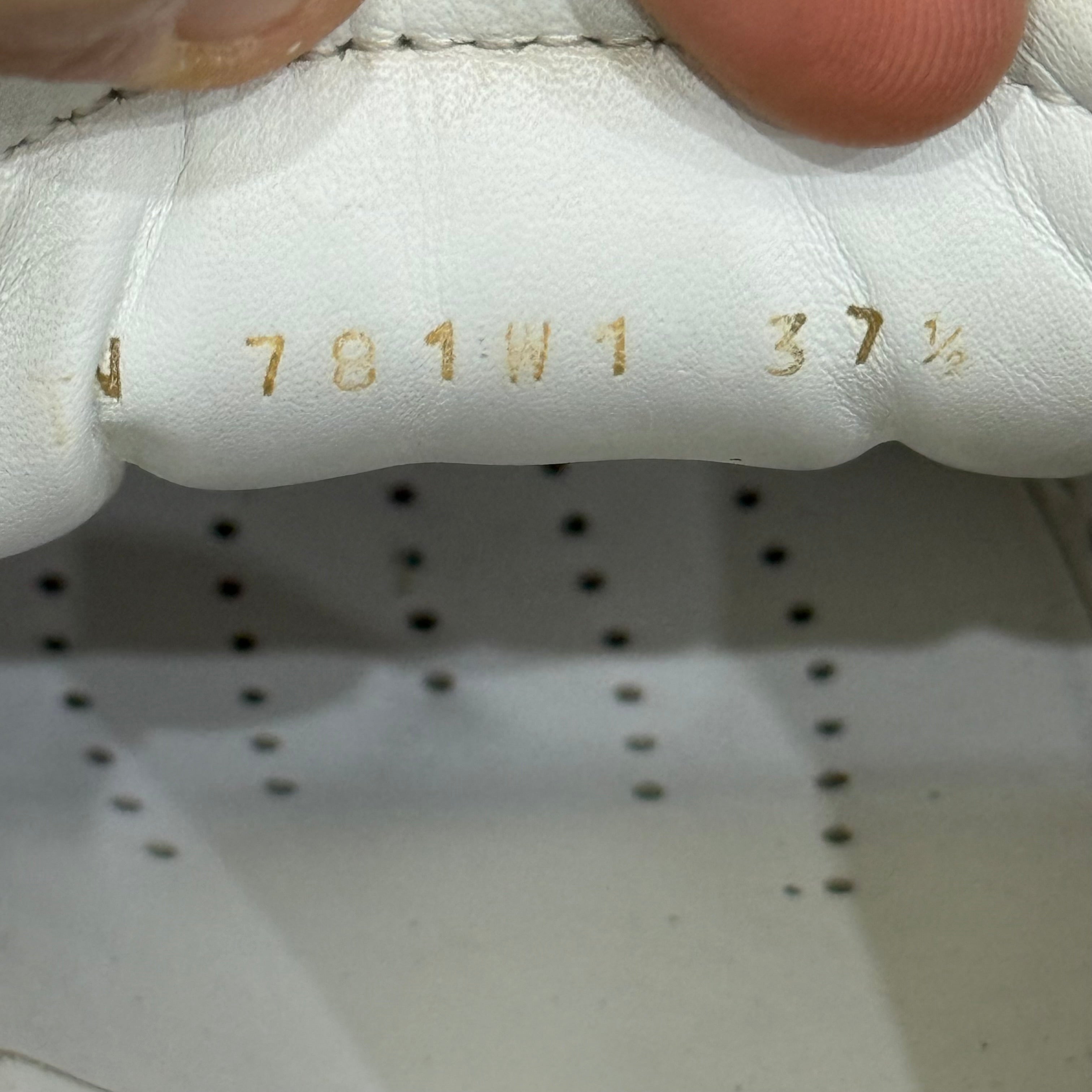 Valentino Garavani, Open, 37,5
