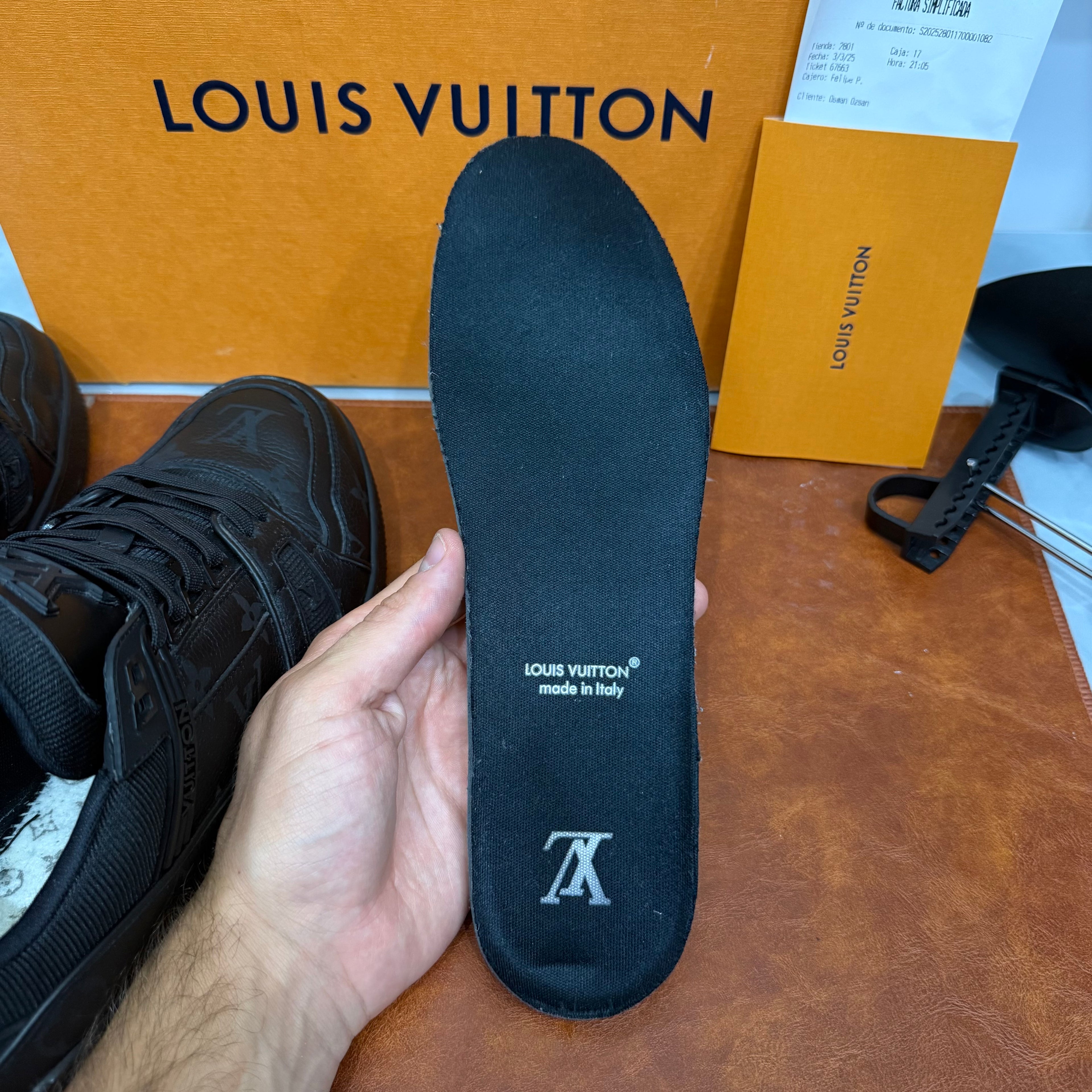 Louis Vuitton, Trainer, 42