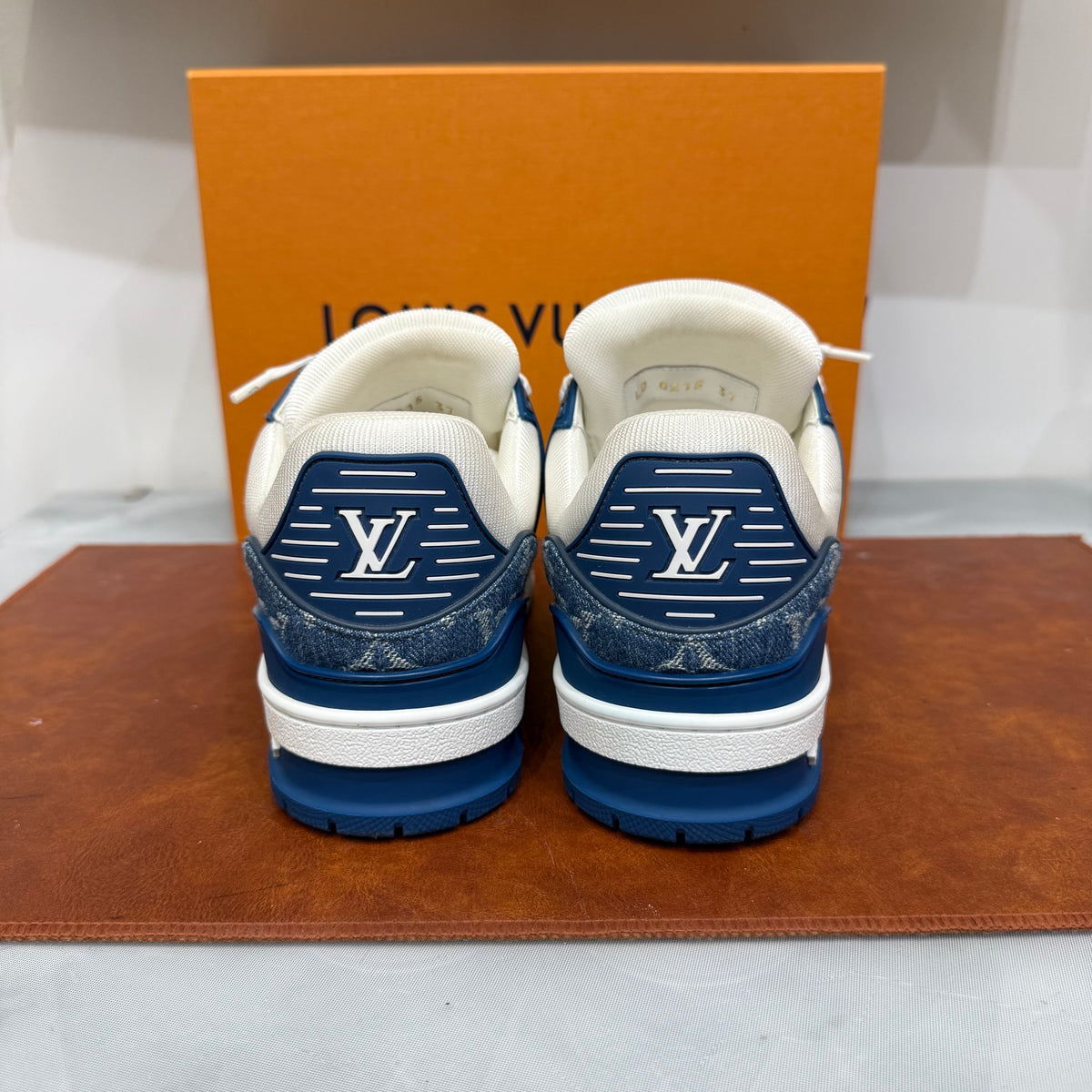 Louis Vuitton, Trainer, 37