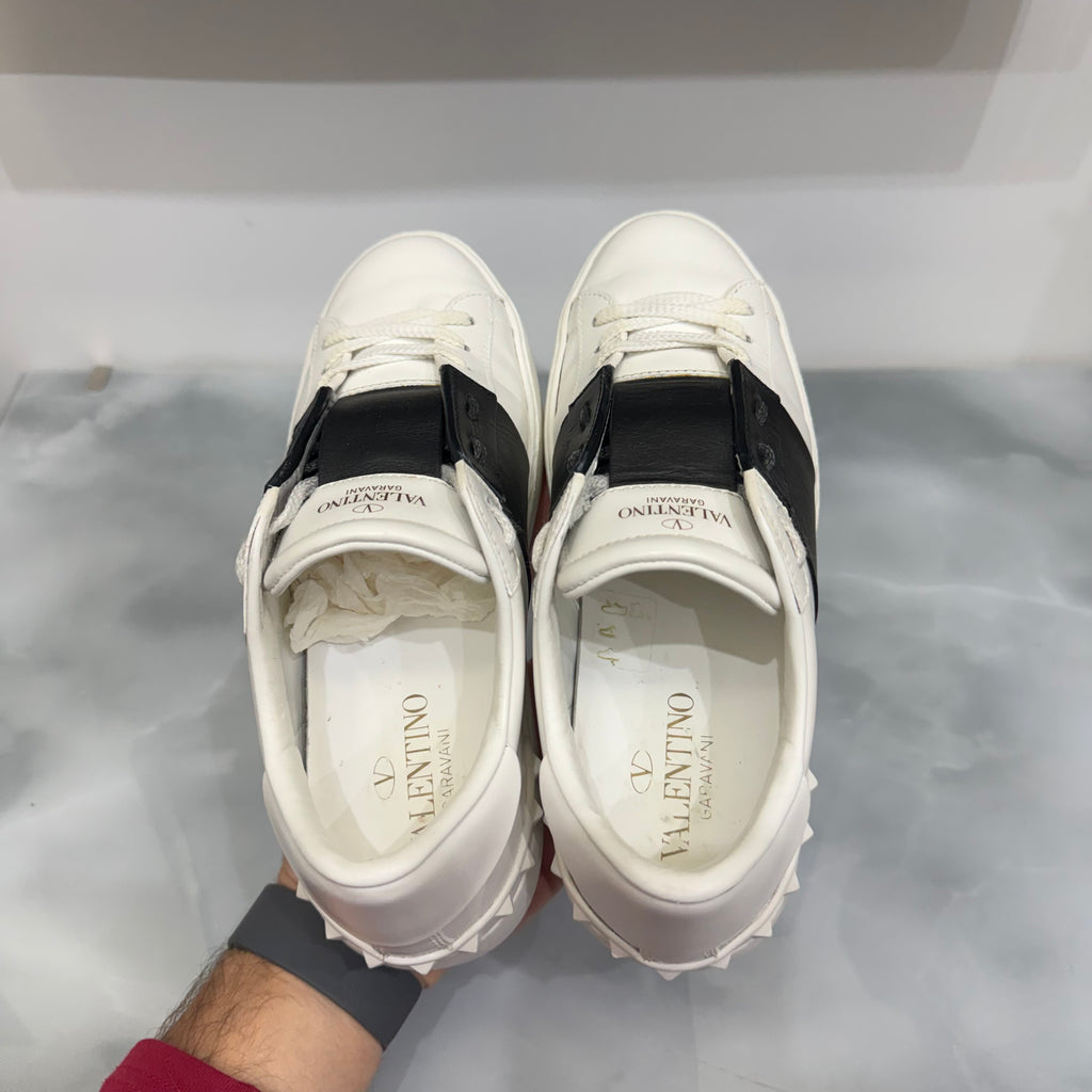 Valentino Garavani, Open, 36