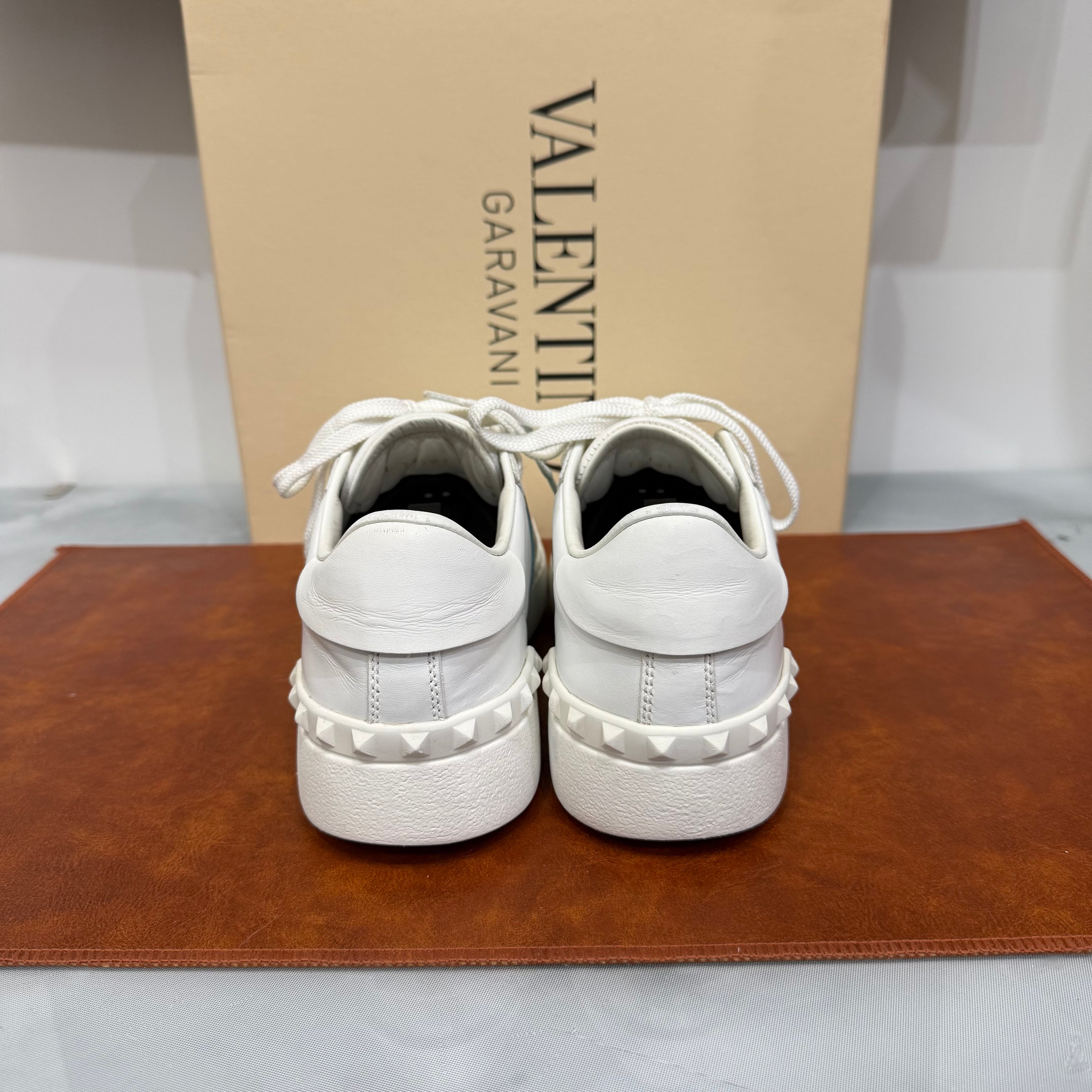 Valentino Garavani, Open, 37,5