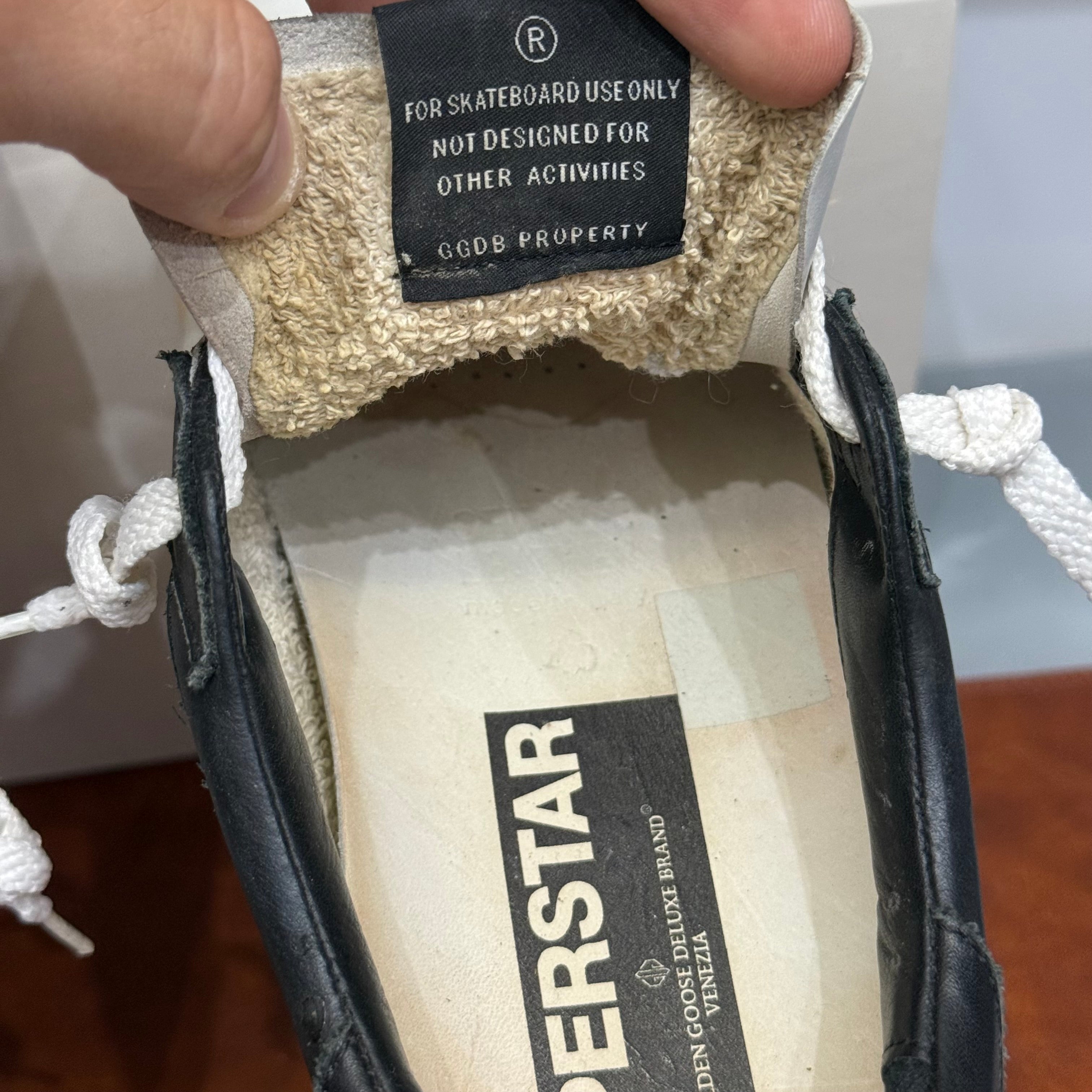 Golden Goose, Superstar B/W edt, 40