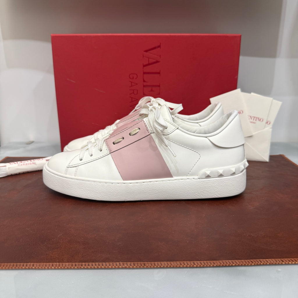 Valentino Garavani, Open, 37