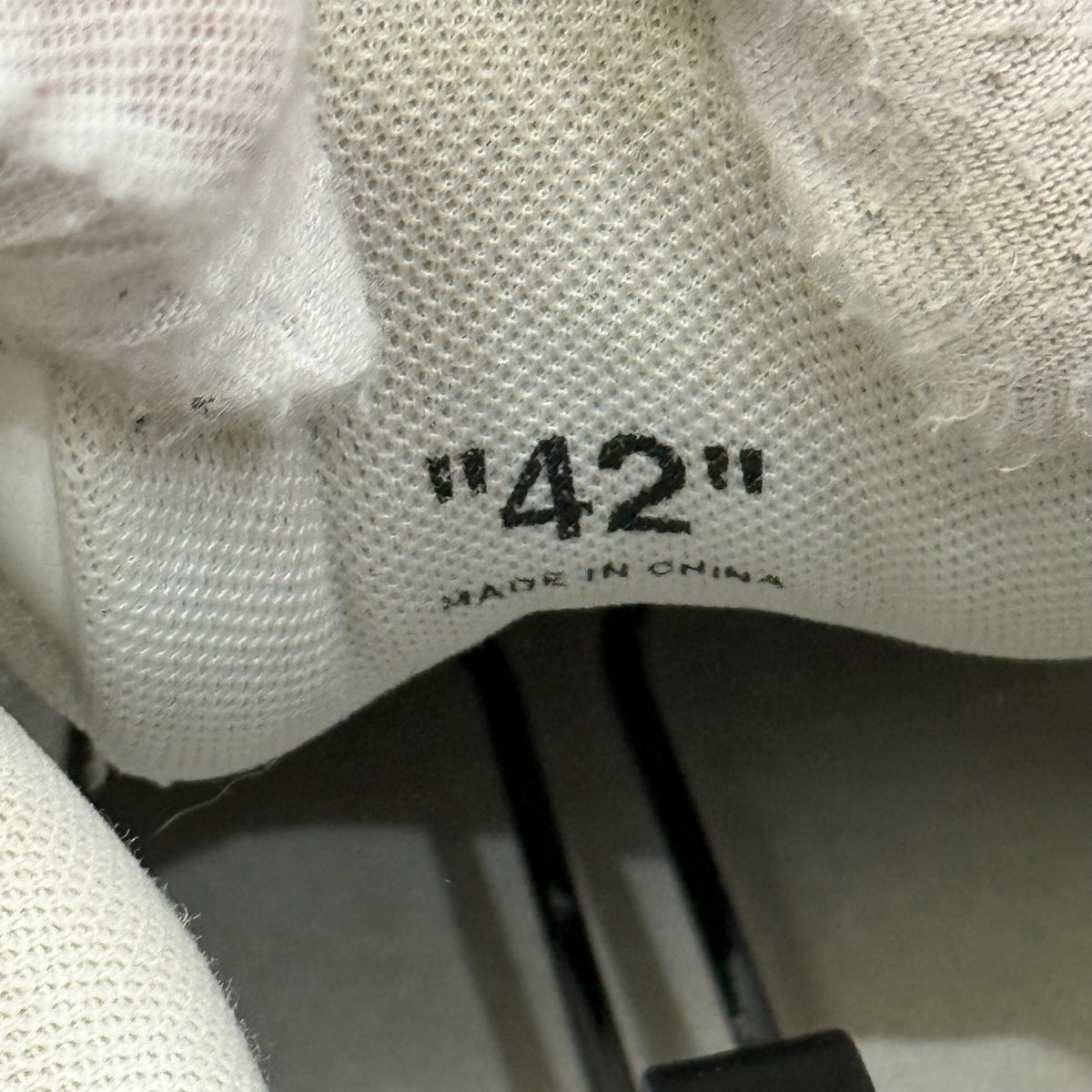 Off White, Out of Office, 42